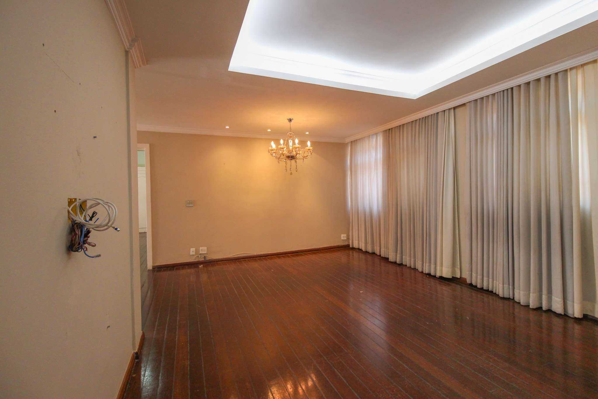 Apartamento à venda com 3 quartos, 150m² - Foto 3