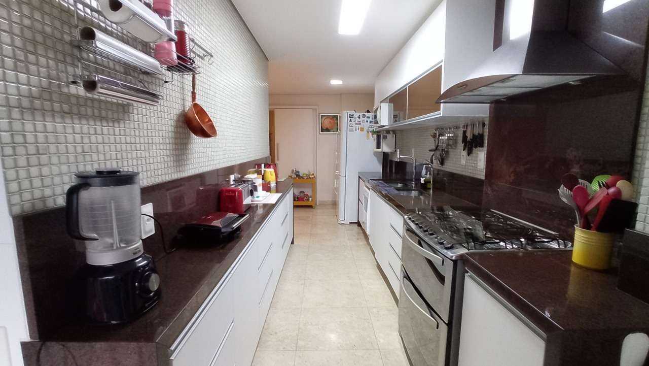 Apartamento à venda com 4 quartos, 260m² - Foto 23