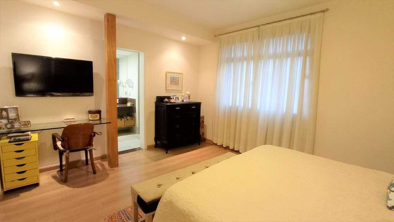 Apartamento à venda com 4 quartos, 260m² - Foto 19