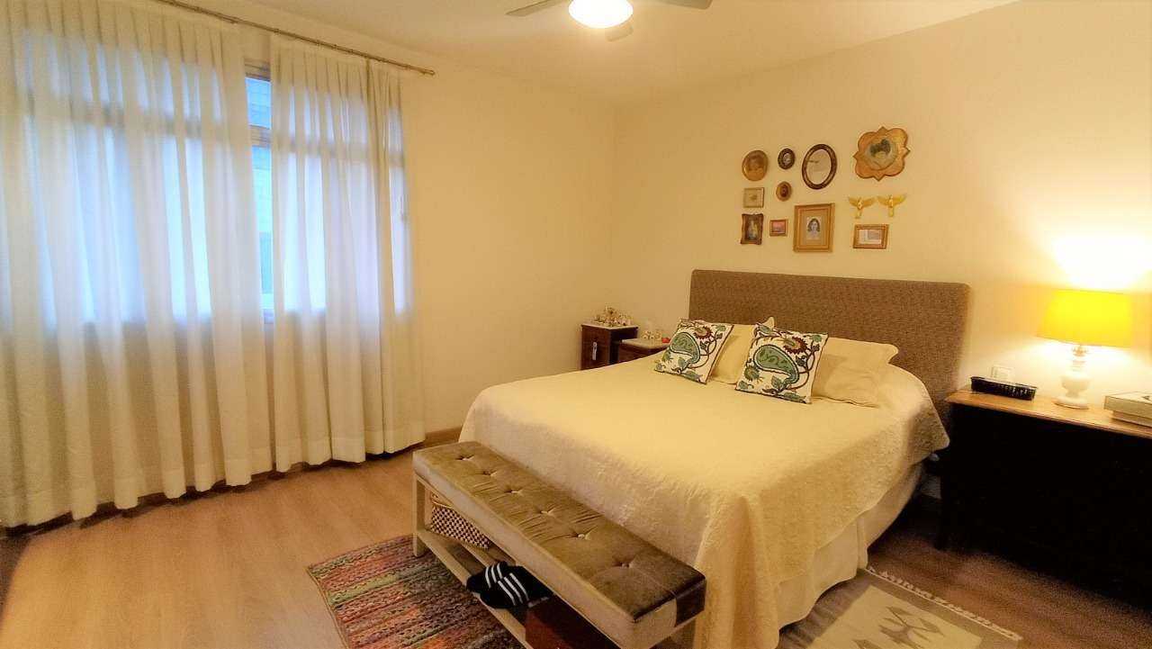 Apartamento à venda com 4 quartos, 260m² - Foto 18