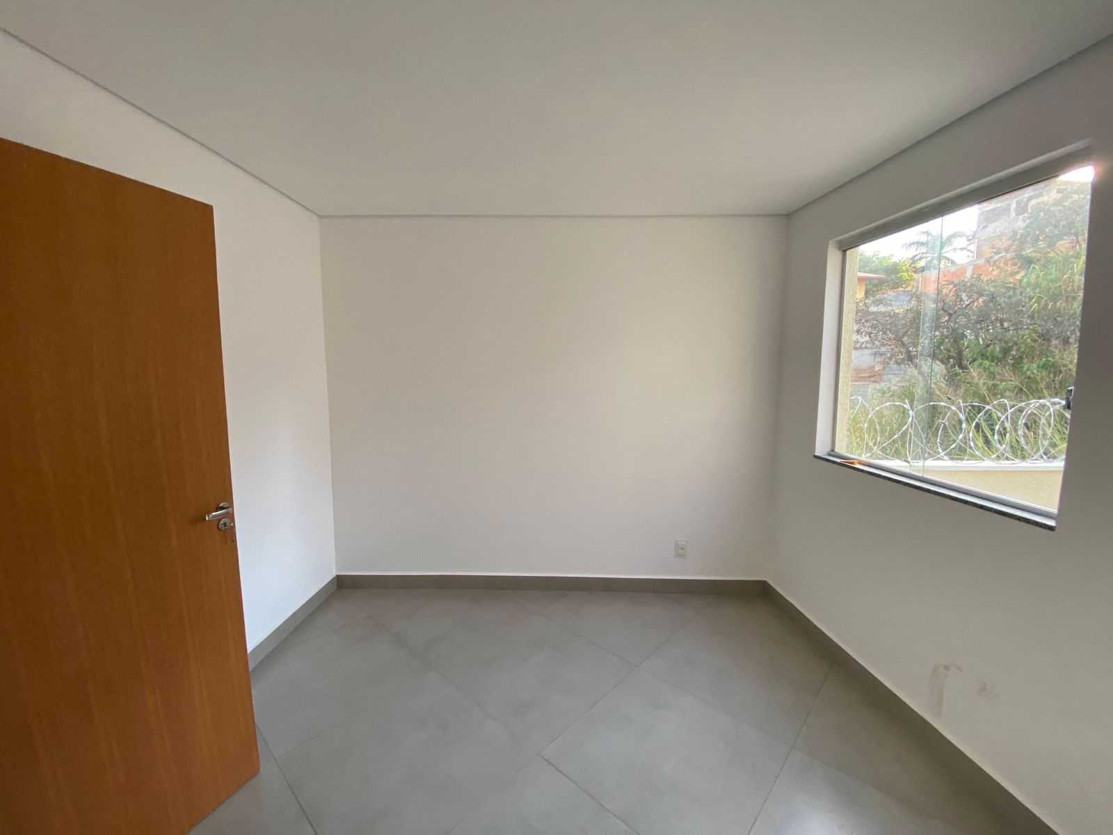 Casa à venda com 2 quartos, 105m² - Foto 9