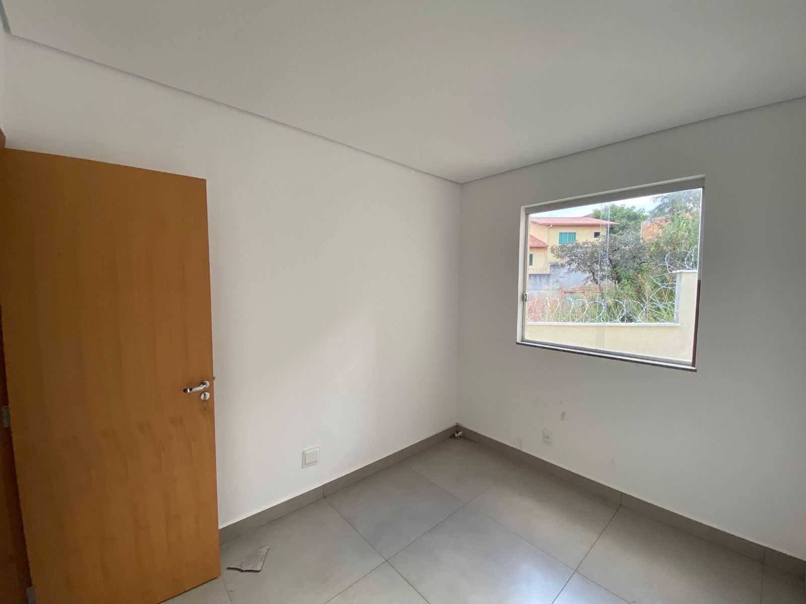 Casa à venda com 2 quartos, 100m² - Foto 11