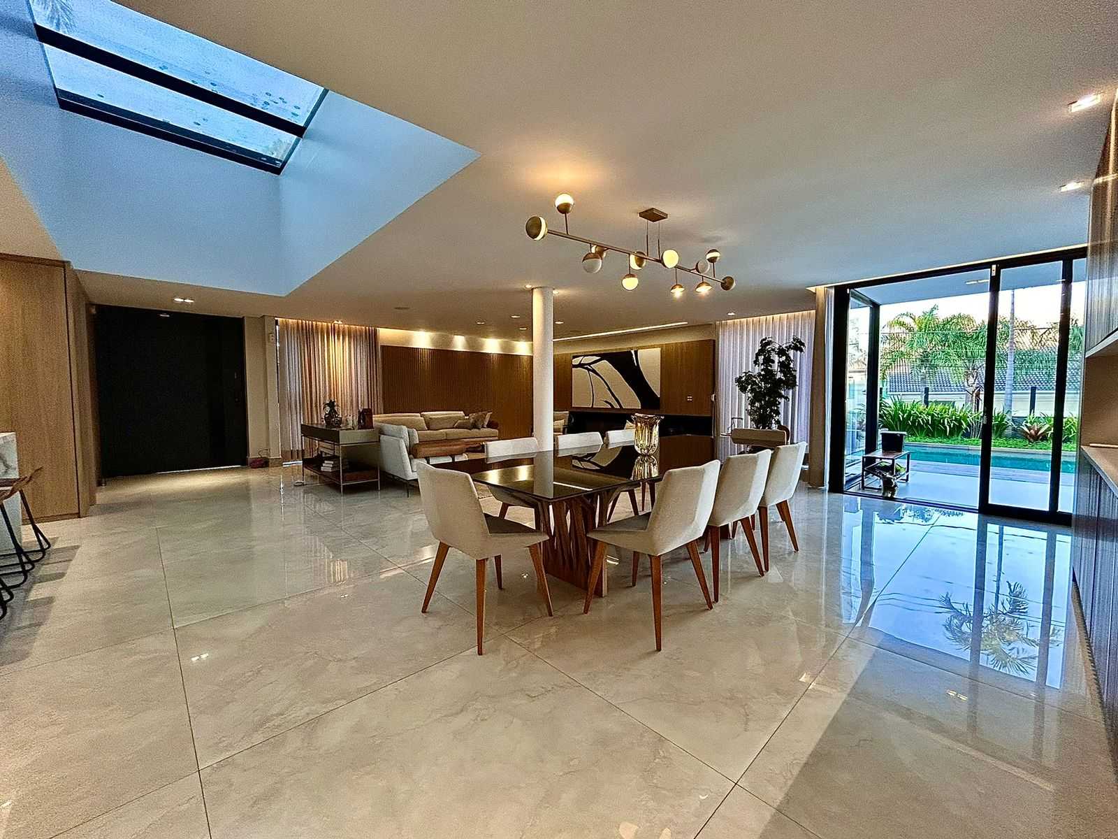 Casa à venda com 4 quartos, 365m² - Foto 25