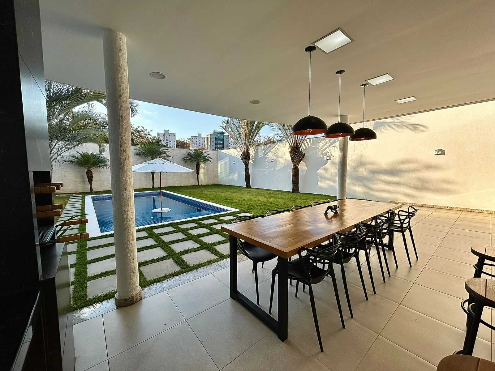 Casa à venda com 4 quartos, 288m² - Foto 11