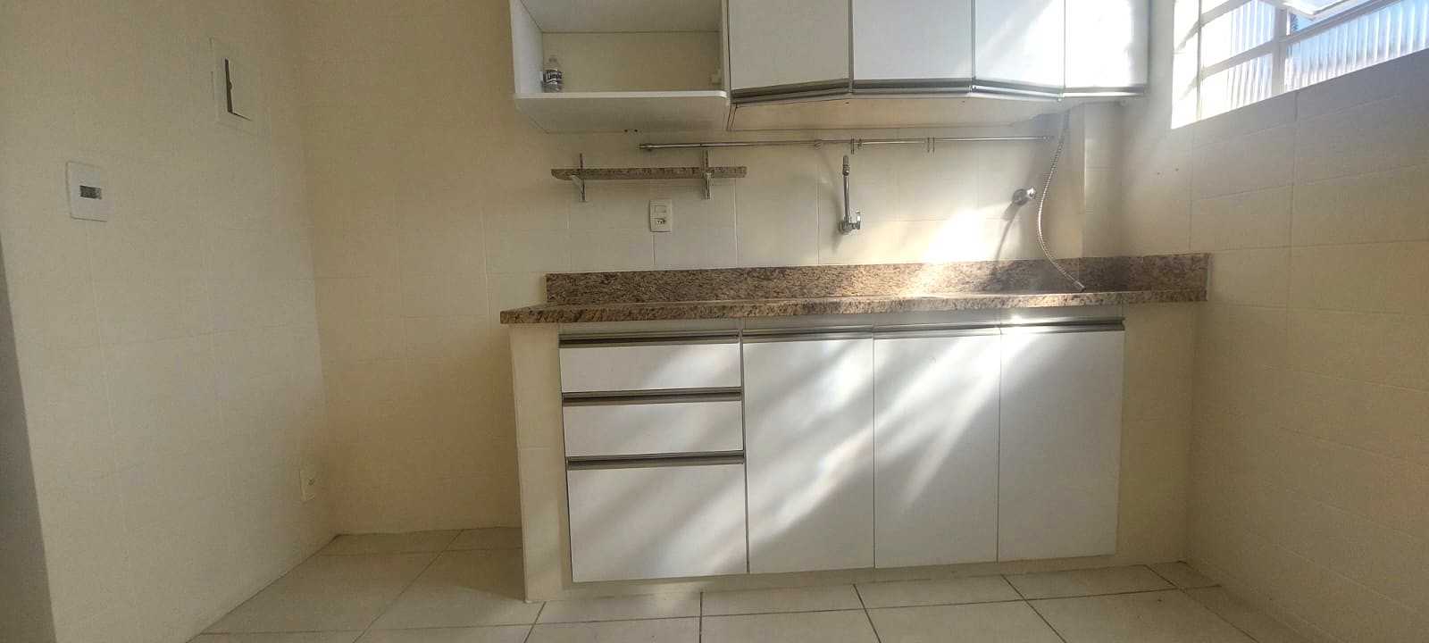 Apartamento à venda com 3 quartos, 85m² - Foto 12