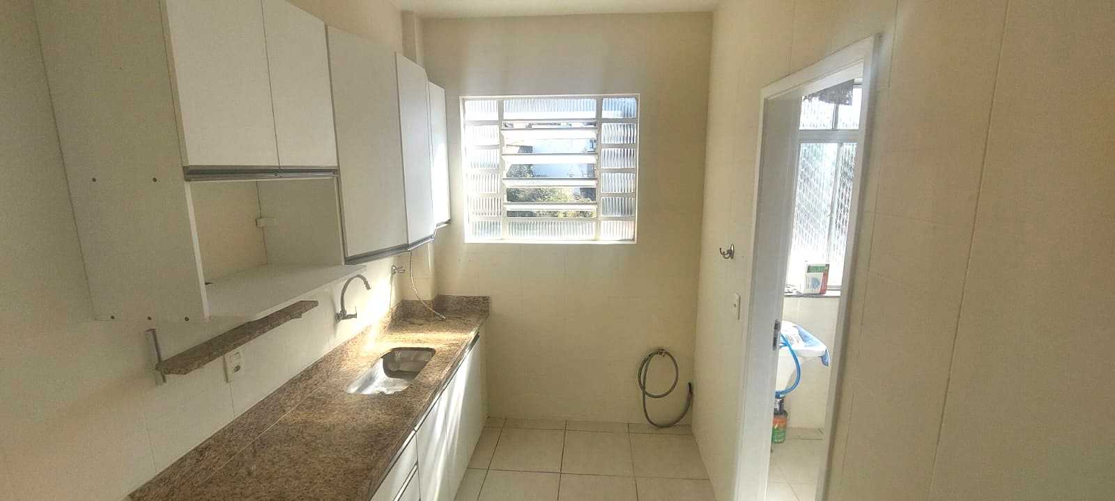 Apartamento à venda com 3 quartos, 85m² - Foto 13