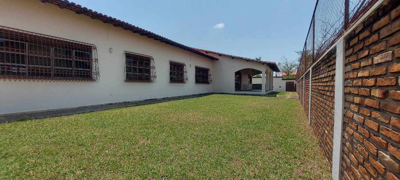 Casa à venda com 4 quartos, 379m² - Foto 6