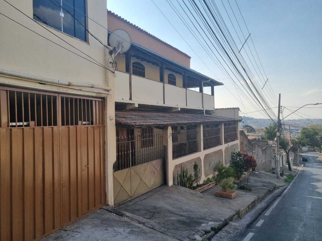 Casa para alugar com 3 quartos, 105m² - Foto 1