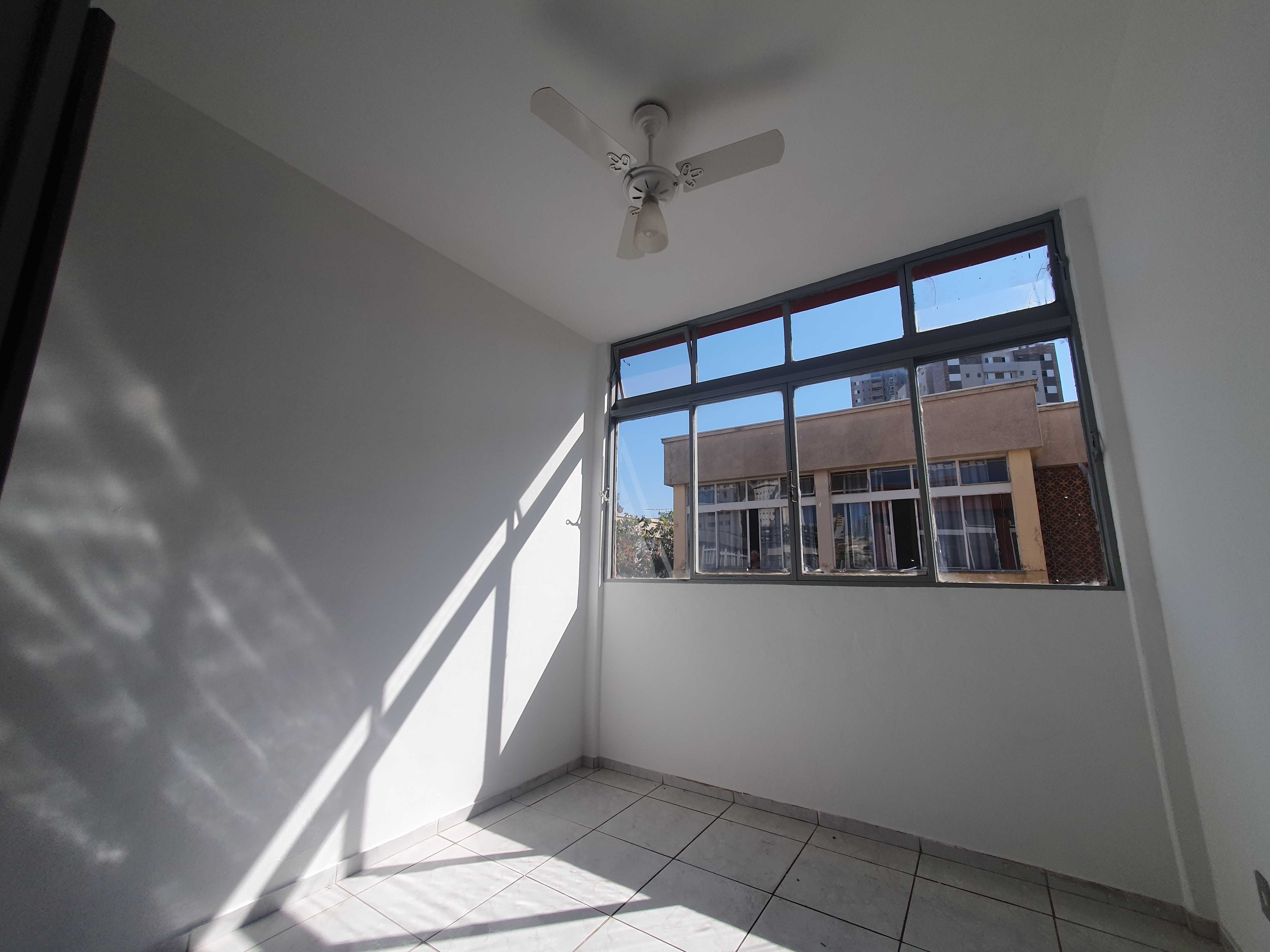 Apartamento à venda com 2 quartos, 61m² - Foto 6