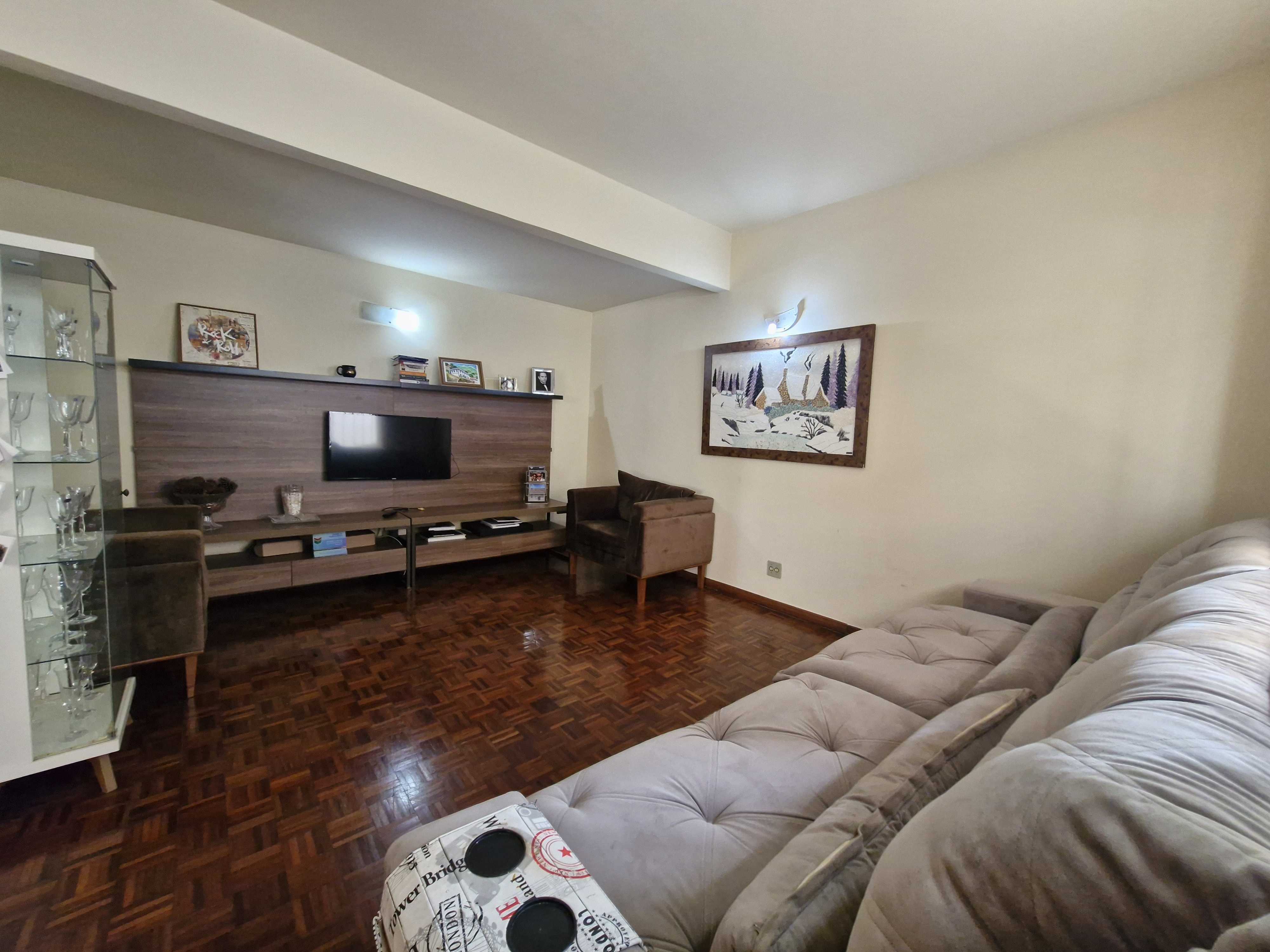 Apartamento à venda com 3 quartos, 93m² - Foto 2