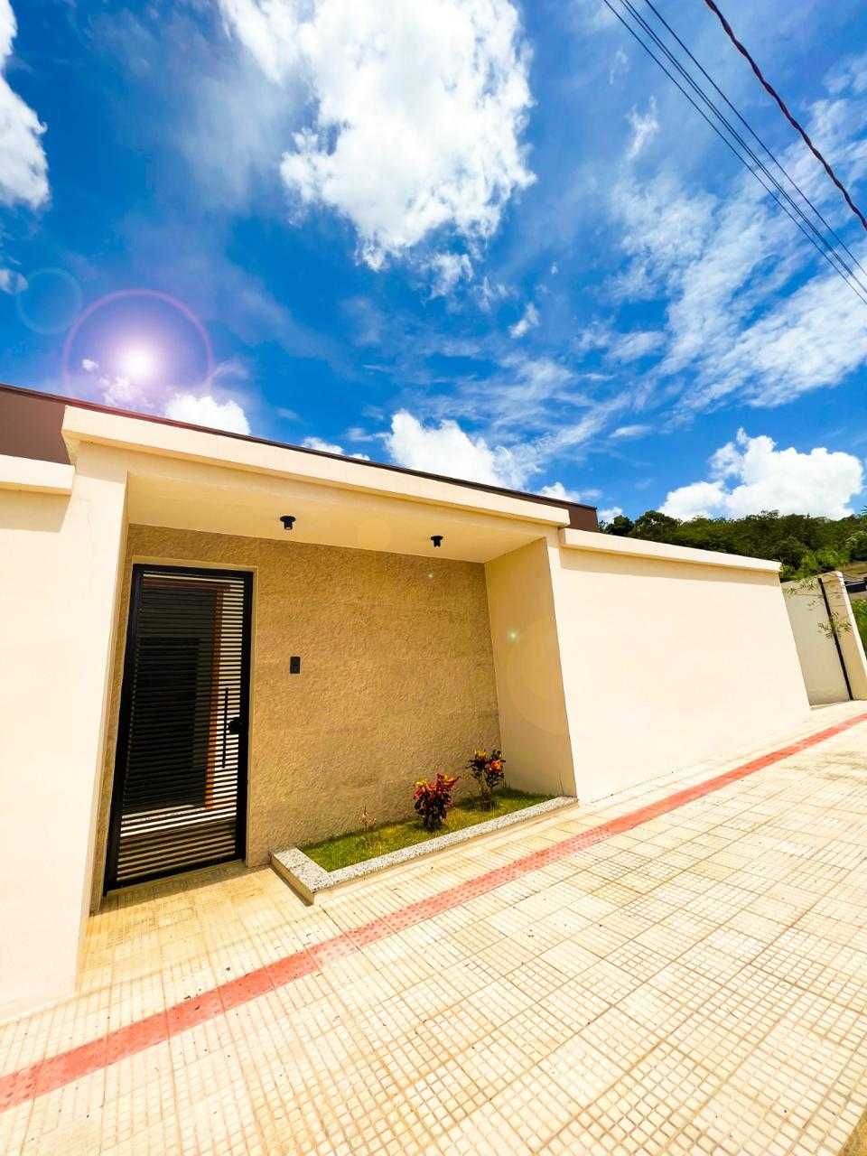 Casa à venda com 3 quartos, 115m² - Foto 2