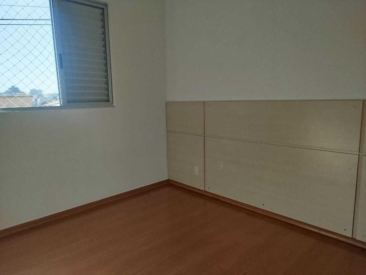 Apartamento à venda com 3 quartos, 85m² - Foto 8