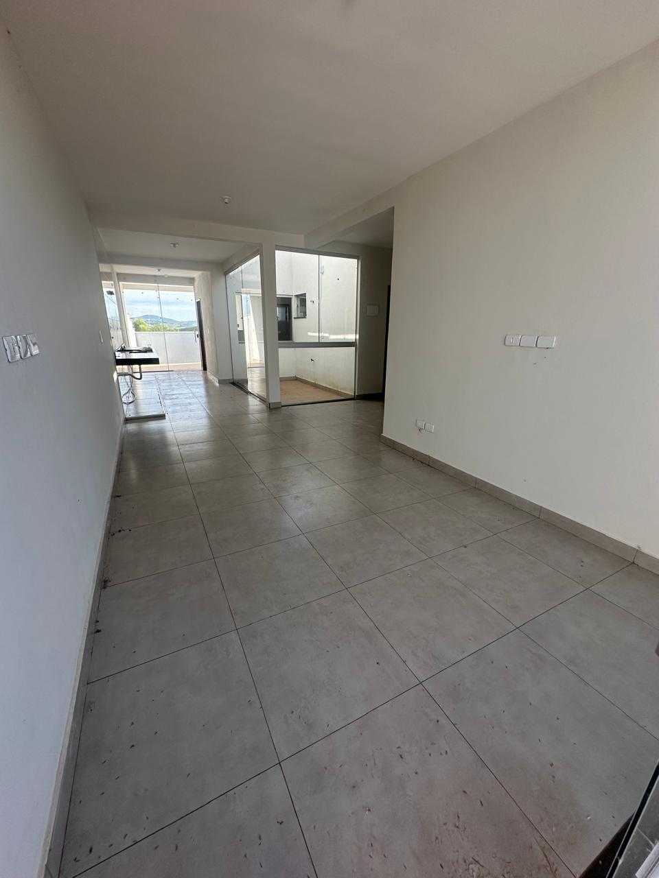 Casa à venda com 2 quartos, 68m² - Foto 8