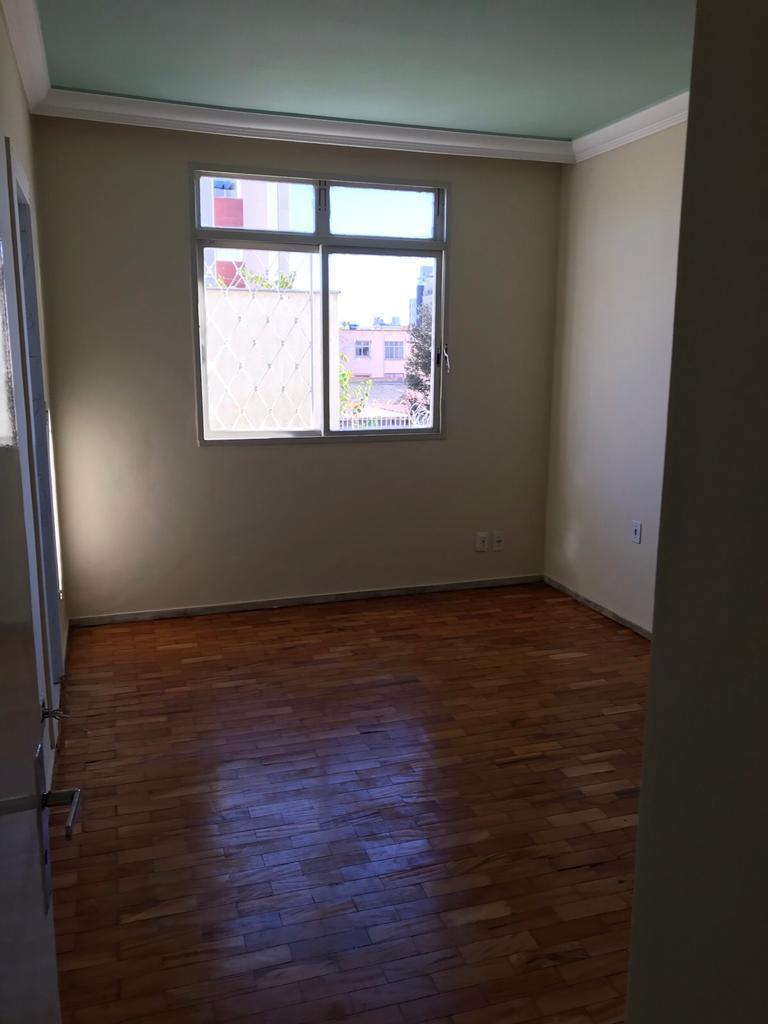 Apartamento à venda com 3 quartos, 104m² - Foto 13