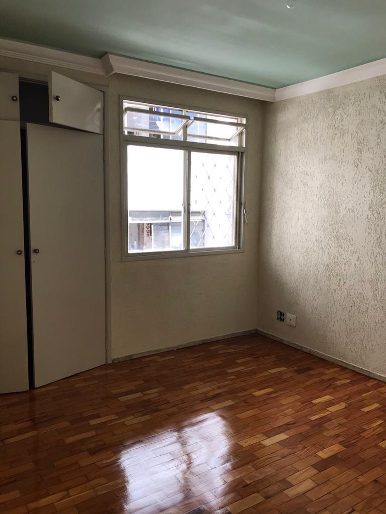 Apartamento à venda com 3 quartos, 104m² - Foto 3