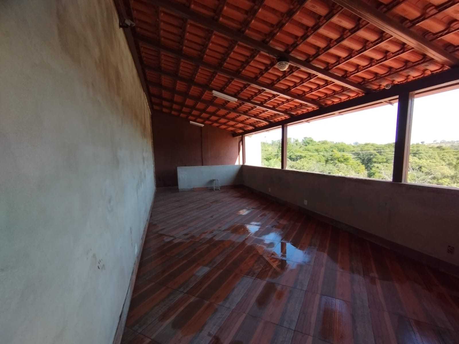 Casa à venda com 2 quartos, 365m² - Foto 6