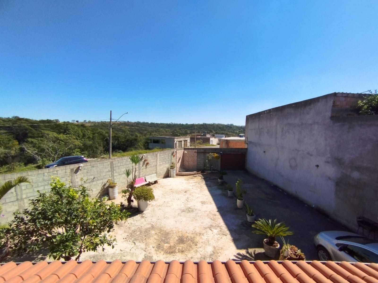 Casa à venda com 2 quartos, 365m² - Foto 3