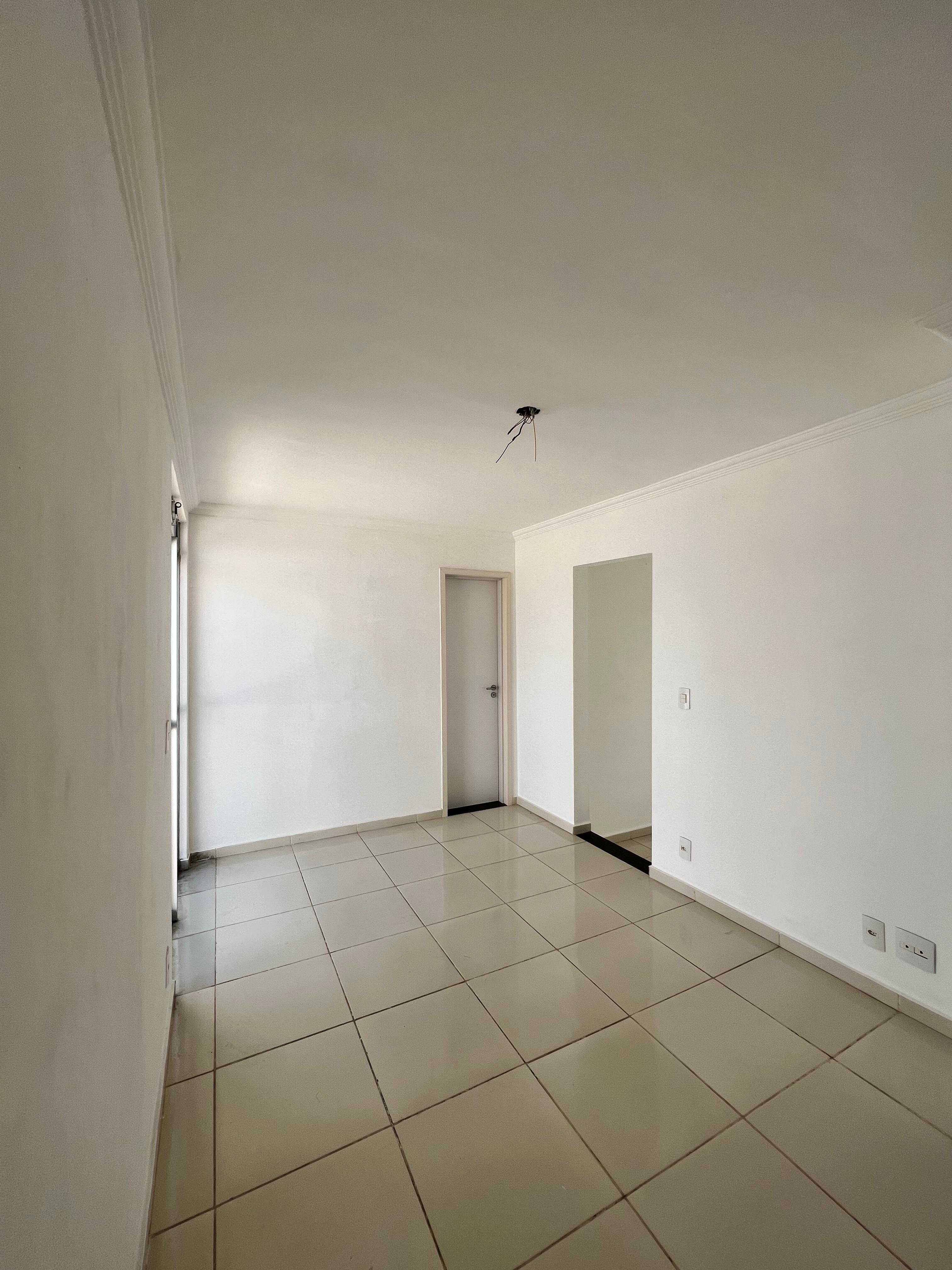 Apartamento para alugar com 2 quartos, 65m² - Foto 11