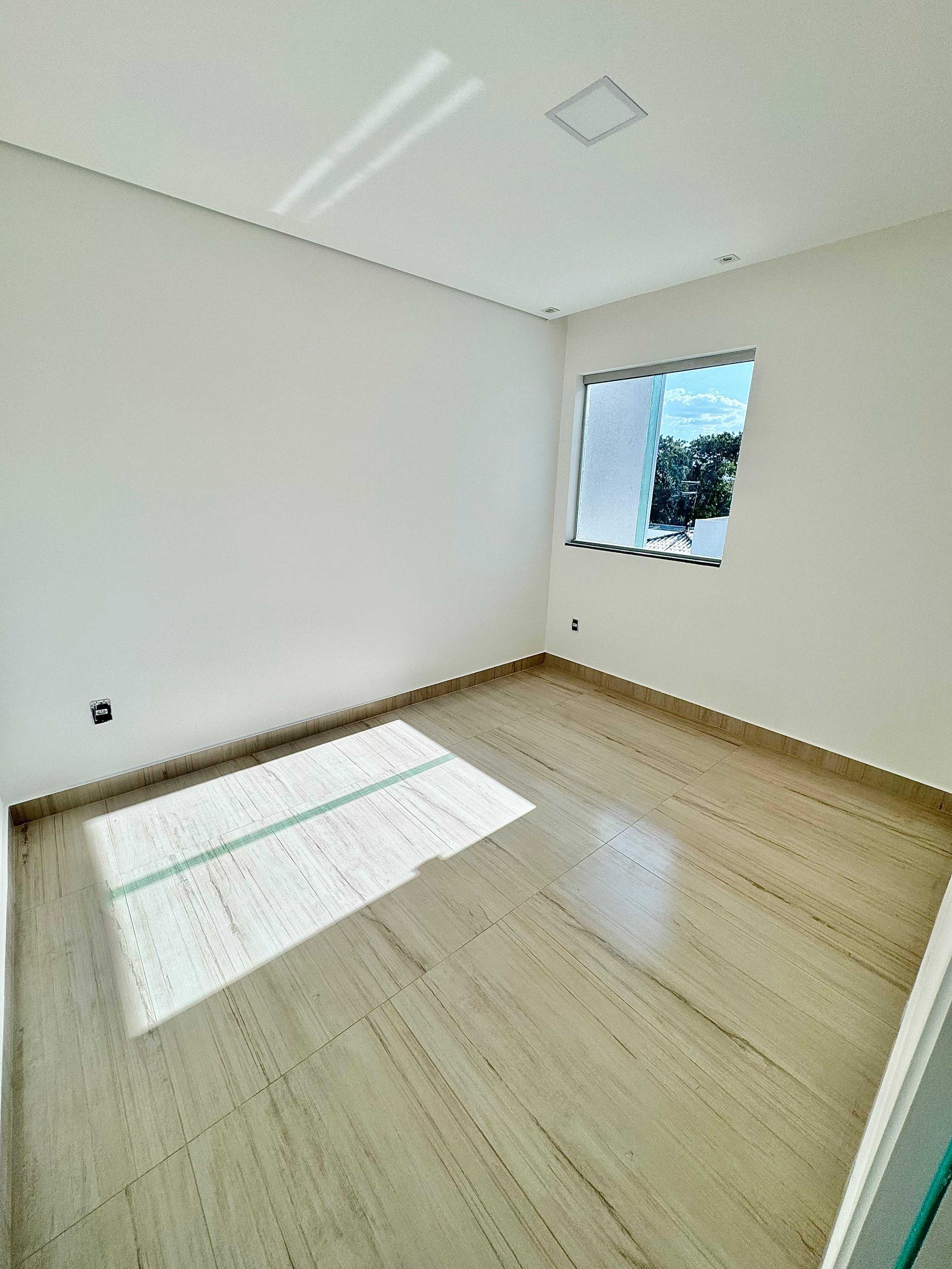 Casa à venda com 3 quartos, 110m² - Foto 7