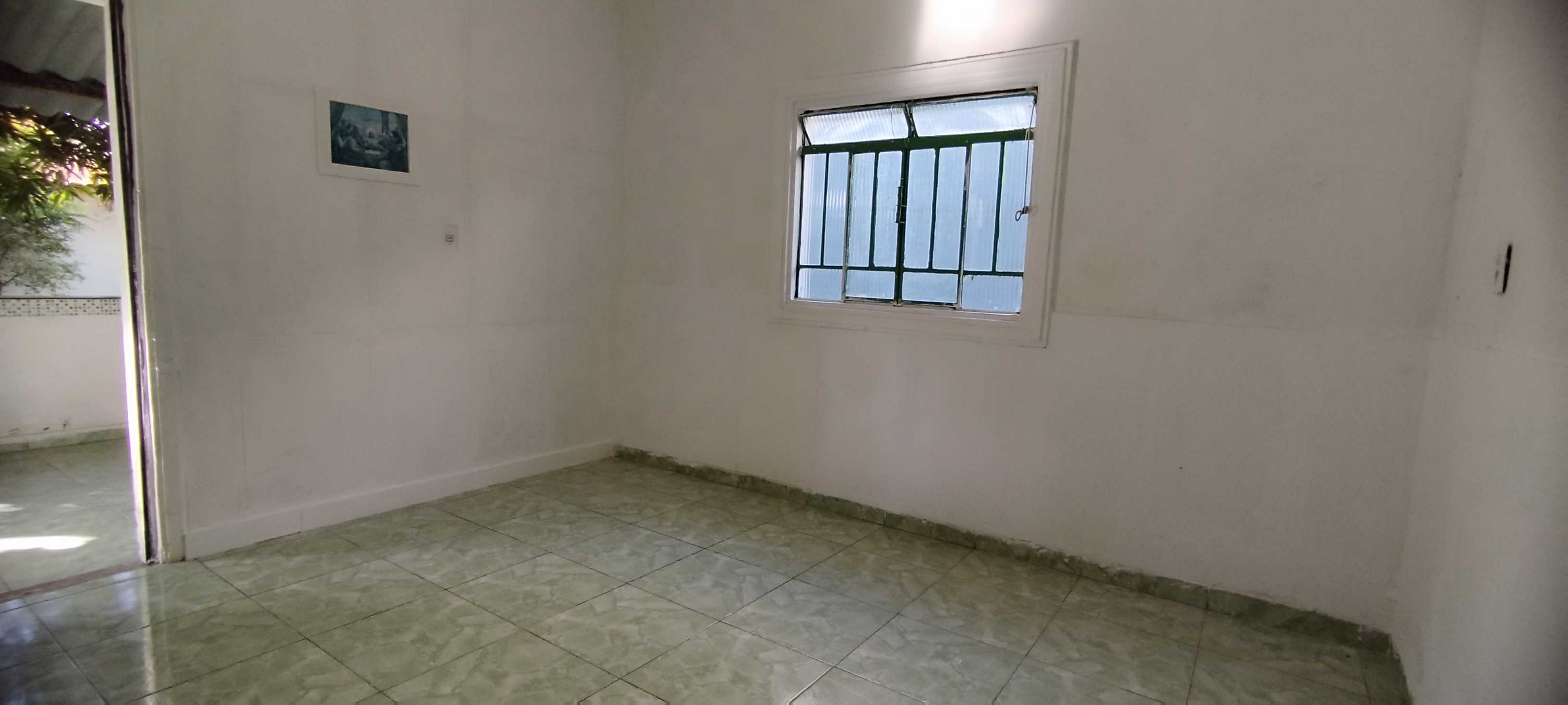 Casa à venda com 2 quartos, 400m² - Foto 8