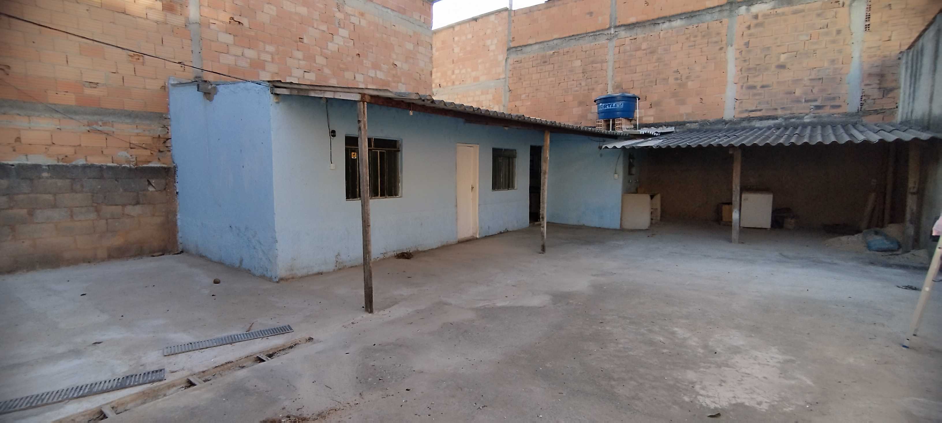 Casa à venda com 2 quartos, 400m² - Foto 15