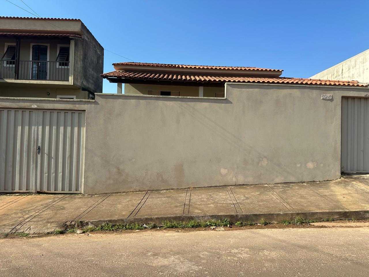 Casa à venda com 3 quartos, 140m² - Foto 2