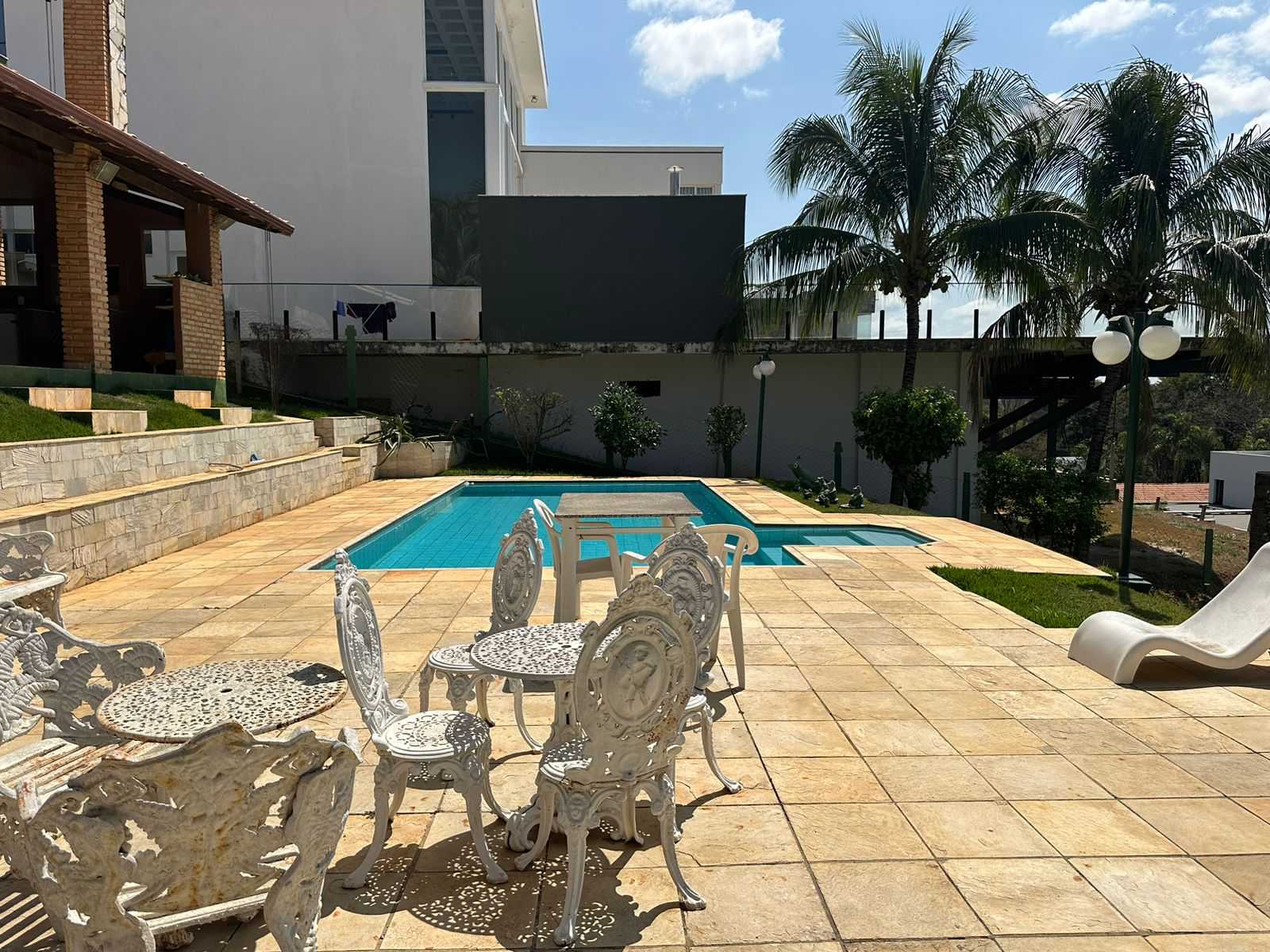 Casa à venda com 4 quartos, 250m² - Foto 17