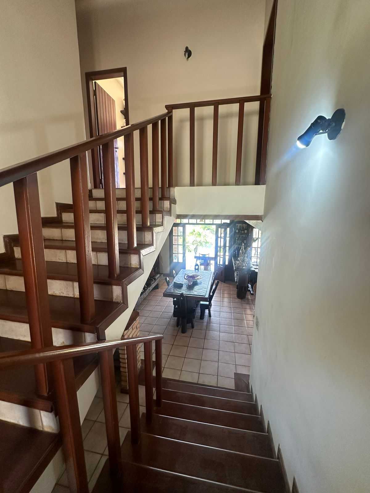 Casa à venda com 4 quartos, 250m² - Foto 5