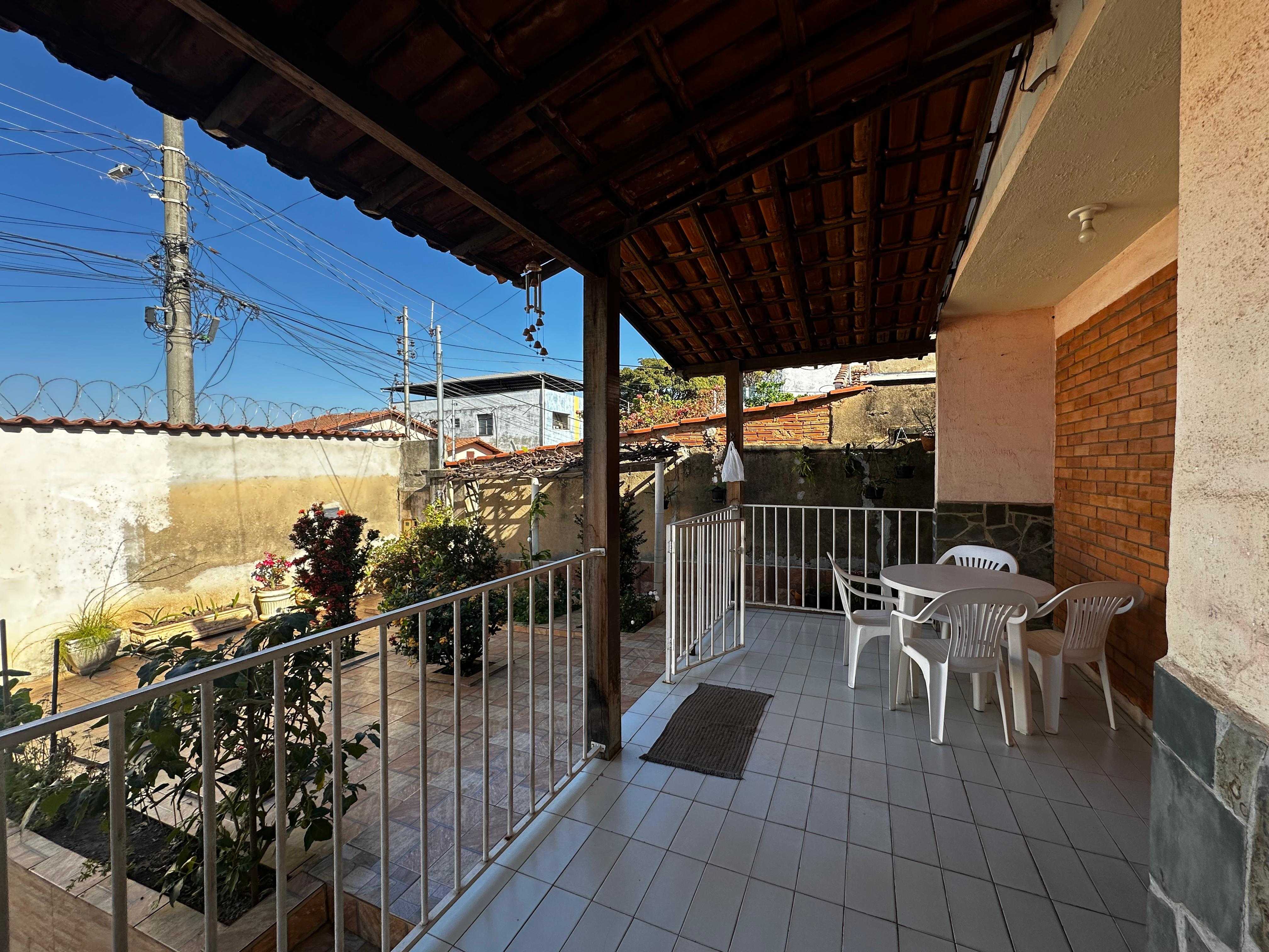 Casa à venda com 3 quartos, 150m² - Foto 16