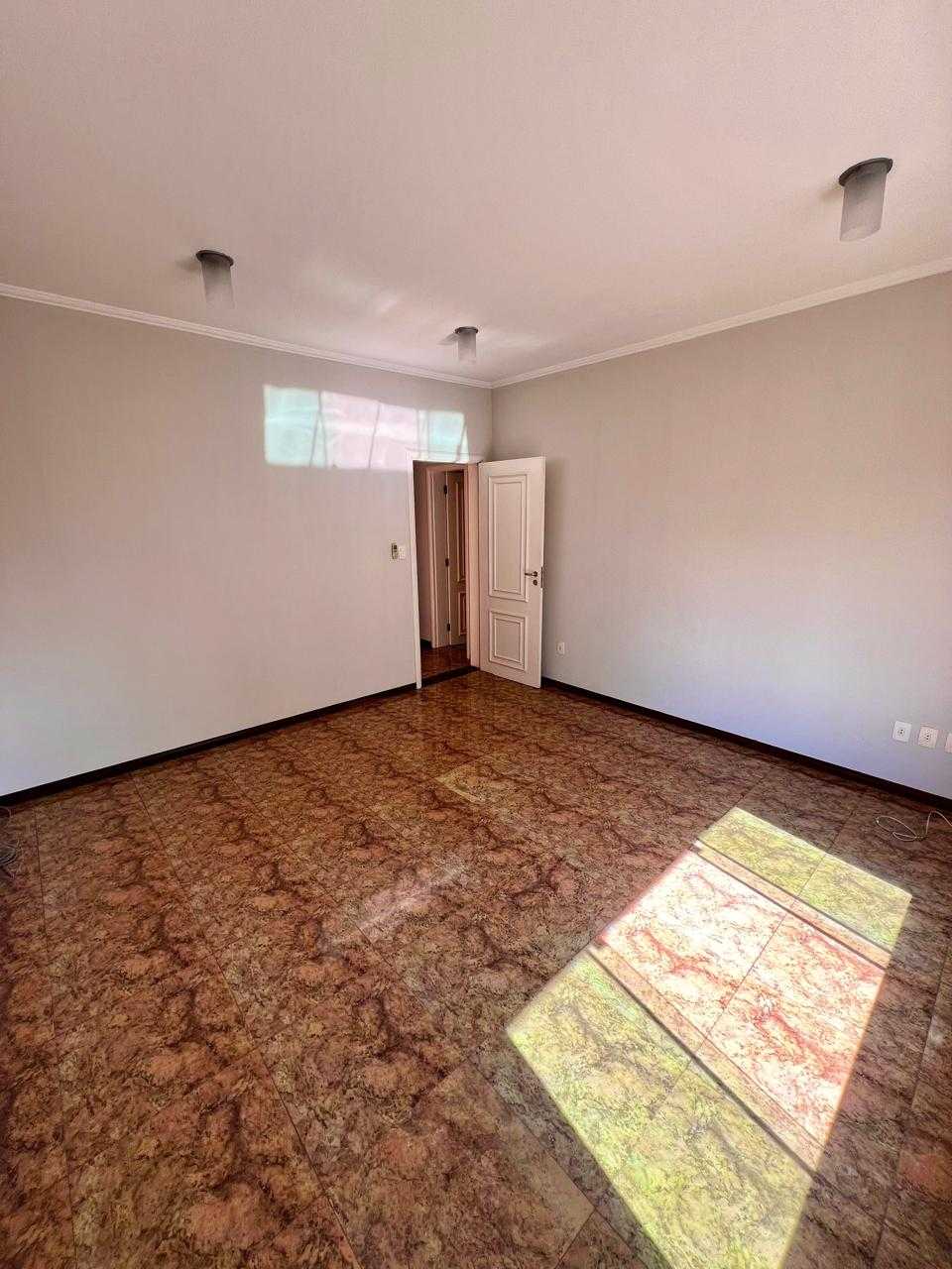 Casa à venda com 4 quartos, 360m² - Foto 23