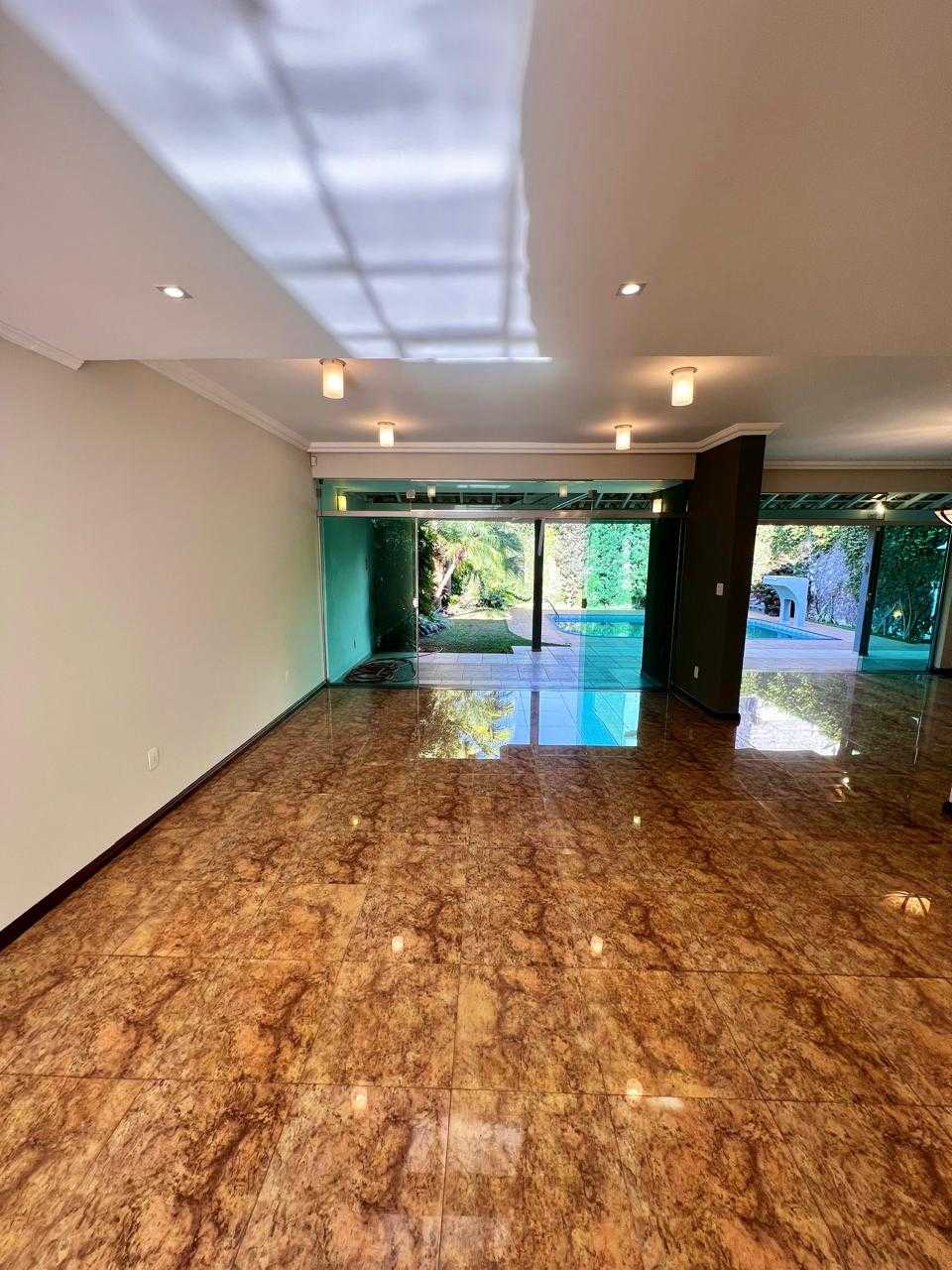 Casa à venda com 4 quartos, 360m² - Foto 13