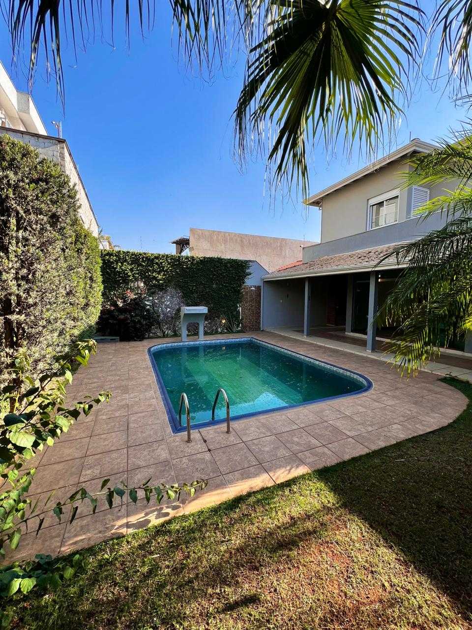 Casa à venda com 4 quartos, 360m² - Foto 25