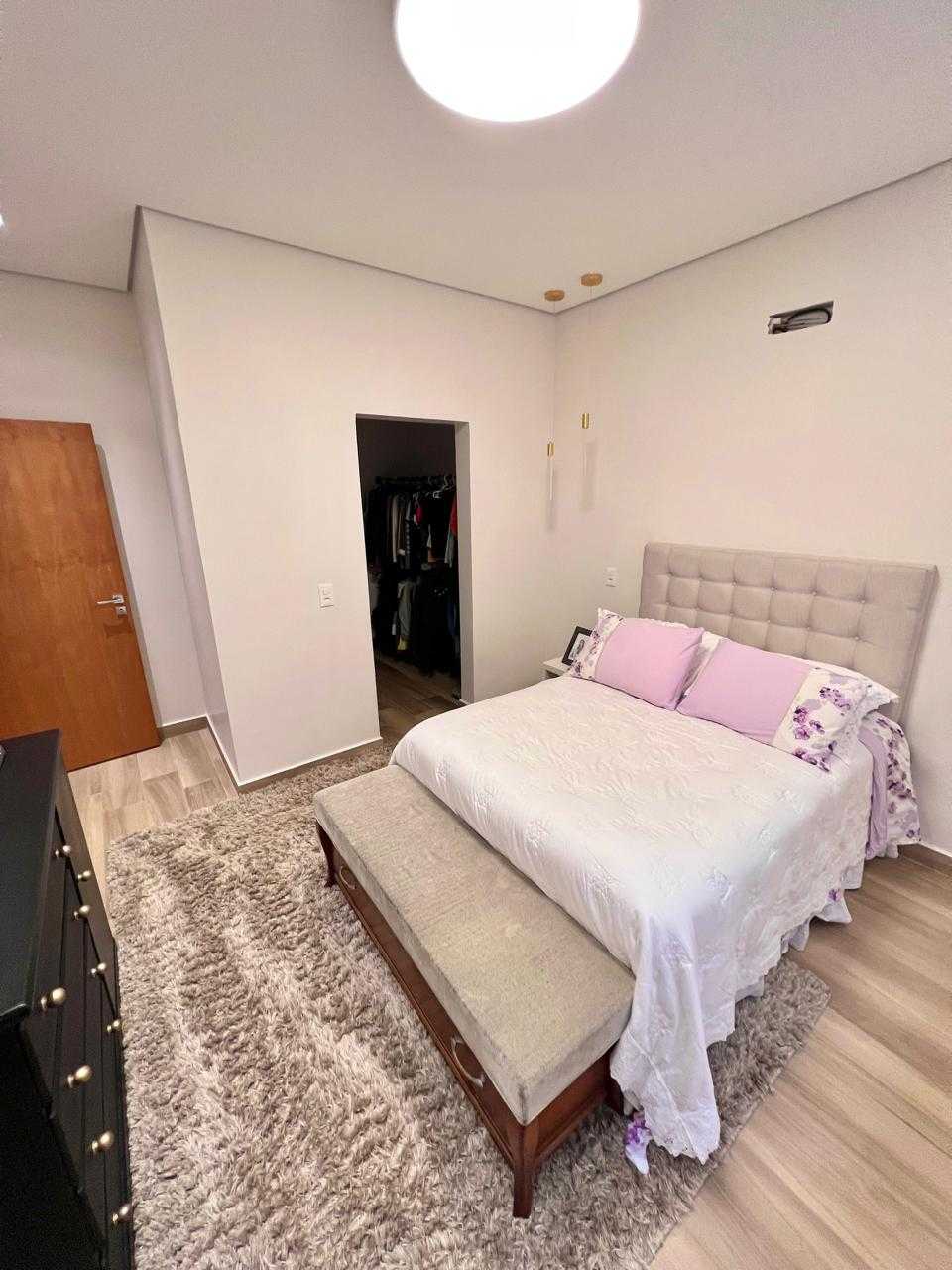 Casa para alugar com 3 quartos, 250m² - Foto 22