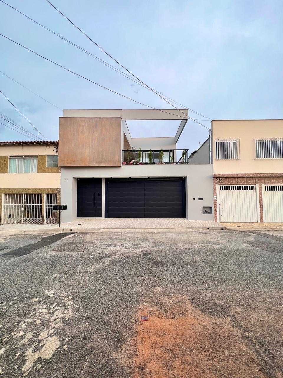 Casa para alugar com 3 quartos, 250m² - Foto 1