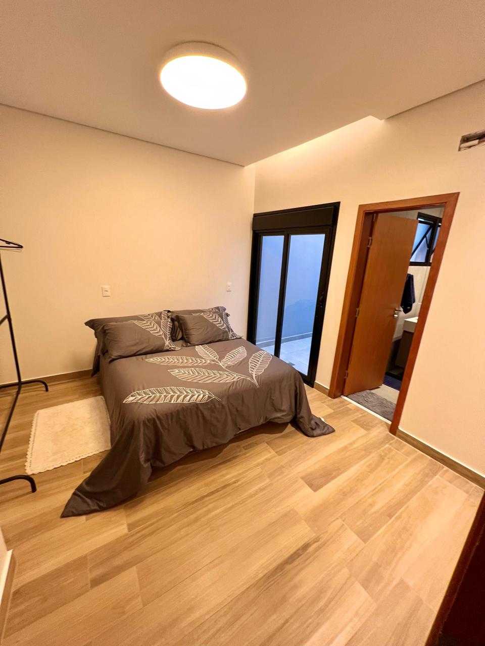 Casa para alugar com 3 quartos, 250m² - Foto 18