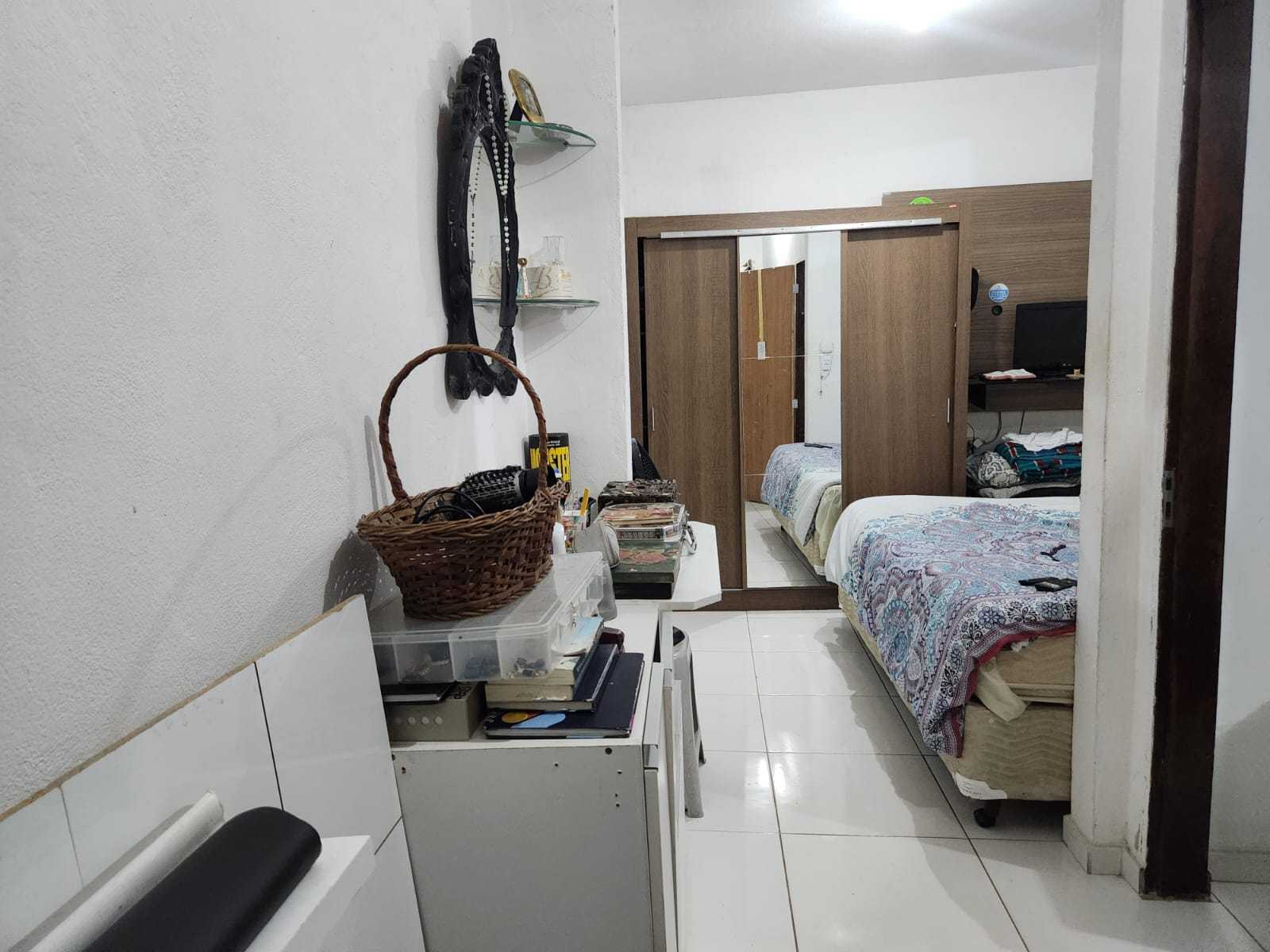 Casa à venda com 3 quartos, 90m² - Foto 13