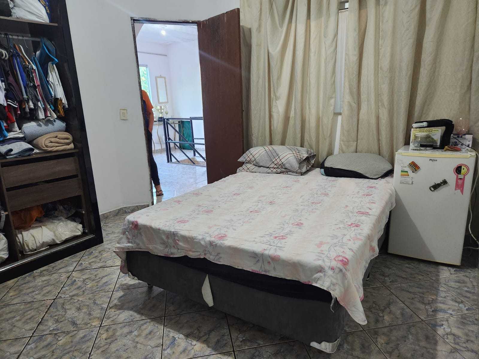 Casa à venda com 3 quartos, 90m² - Foto 19