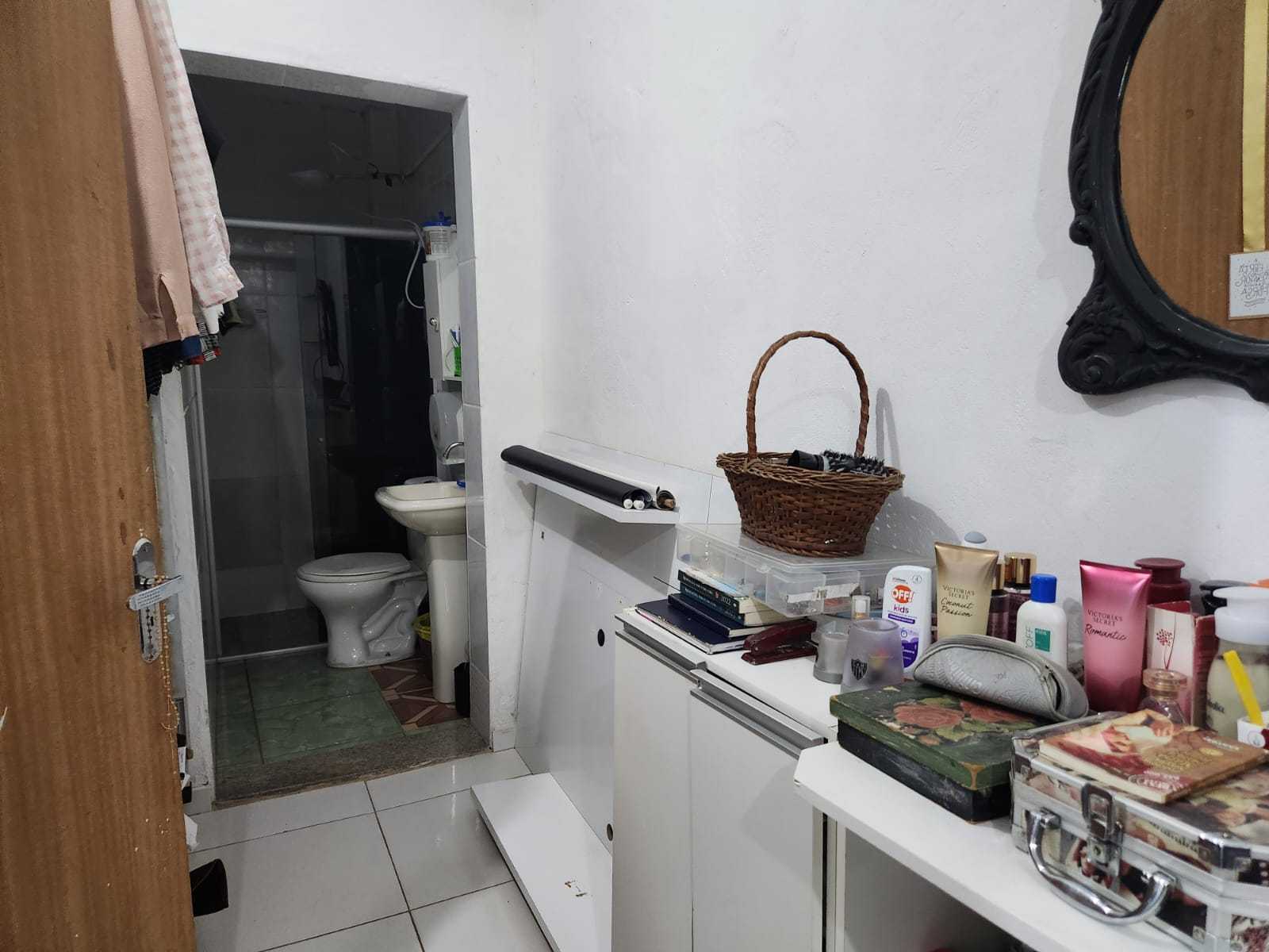 Casa à venda com 3 quartos, 90m² - Foto 14