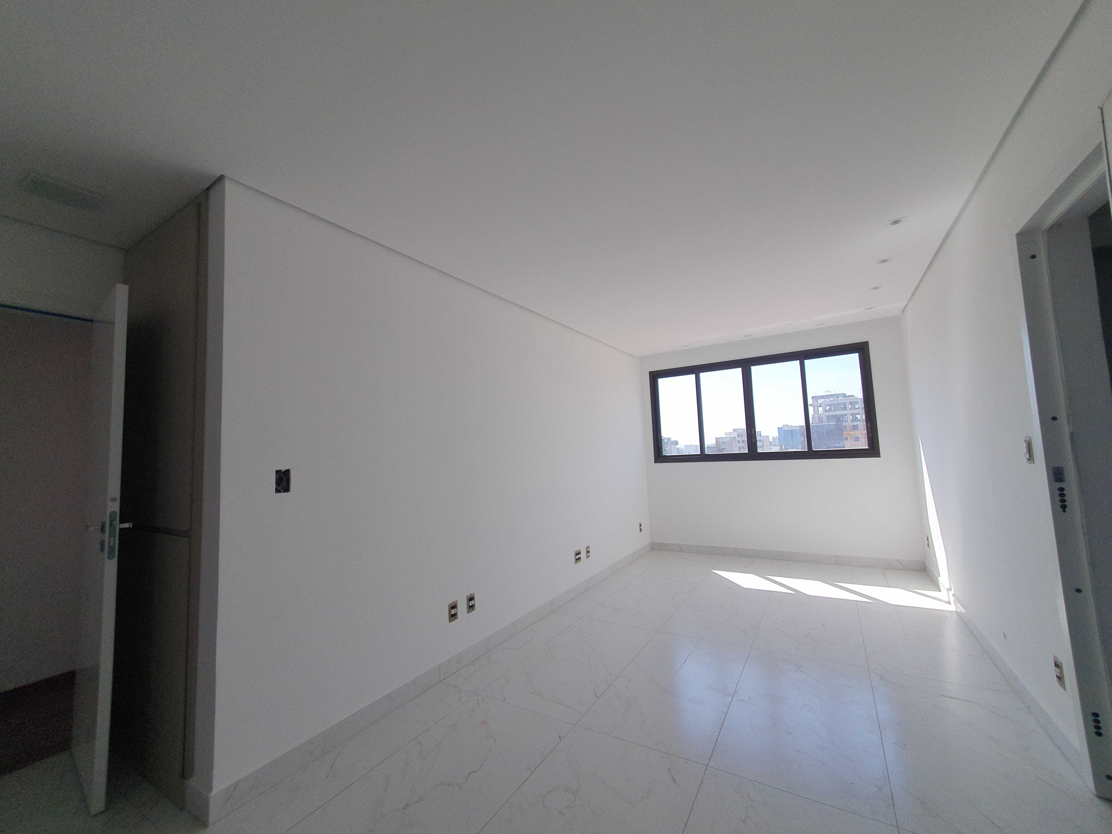 Apartamento à venda com 3 quartos, 88m² - Foto 1