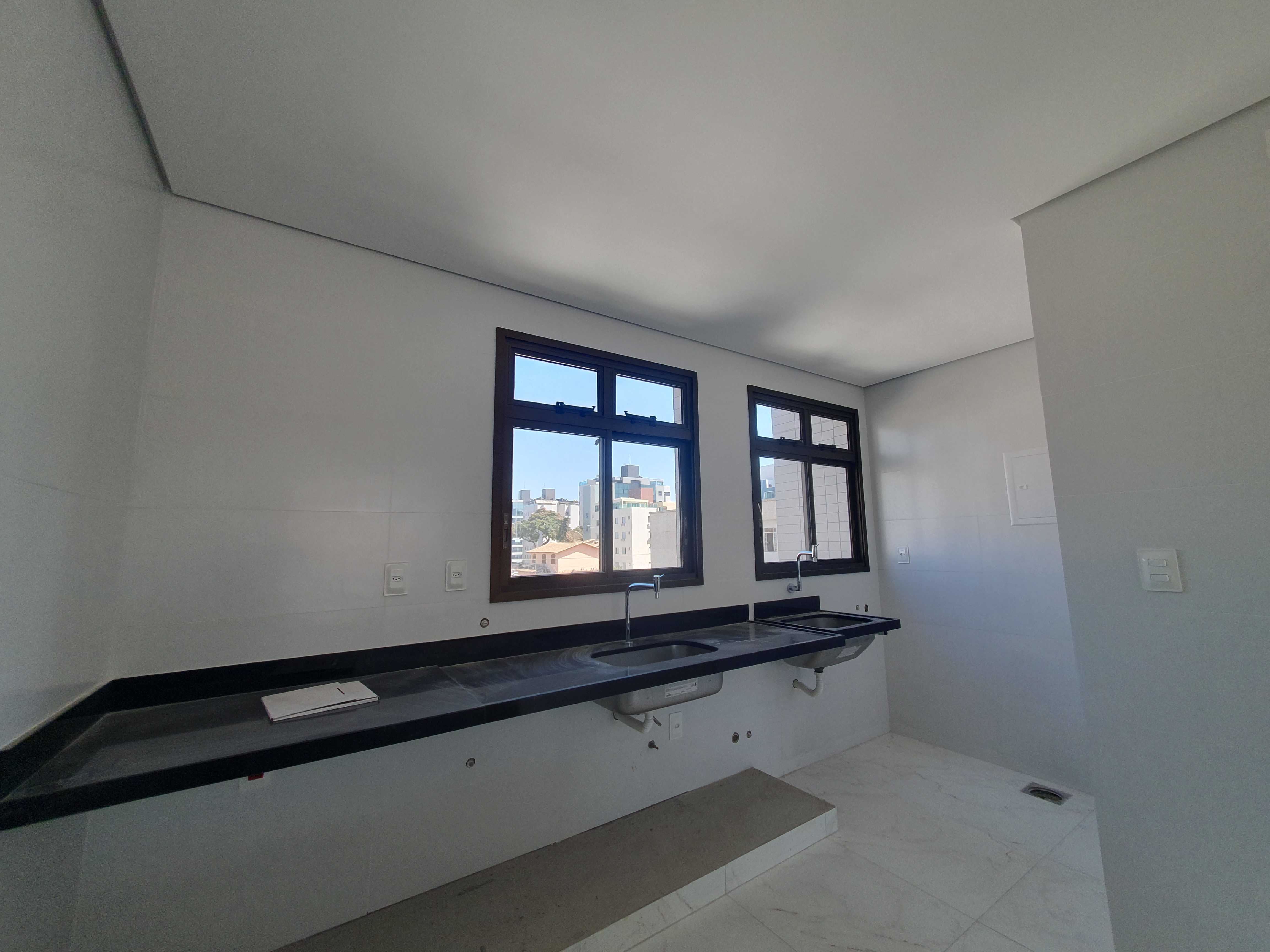 Apartamento à venda com 3 quartos, 88m² - Foto 3