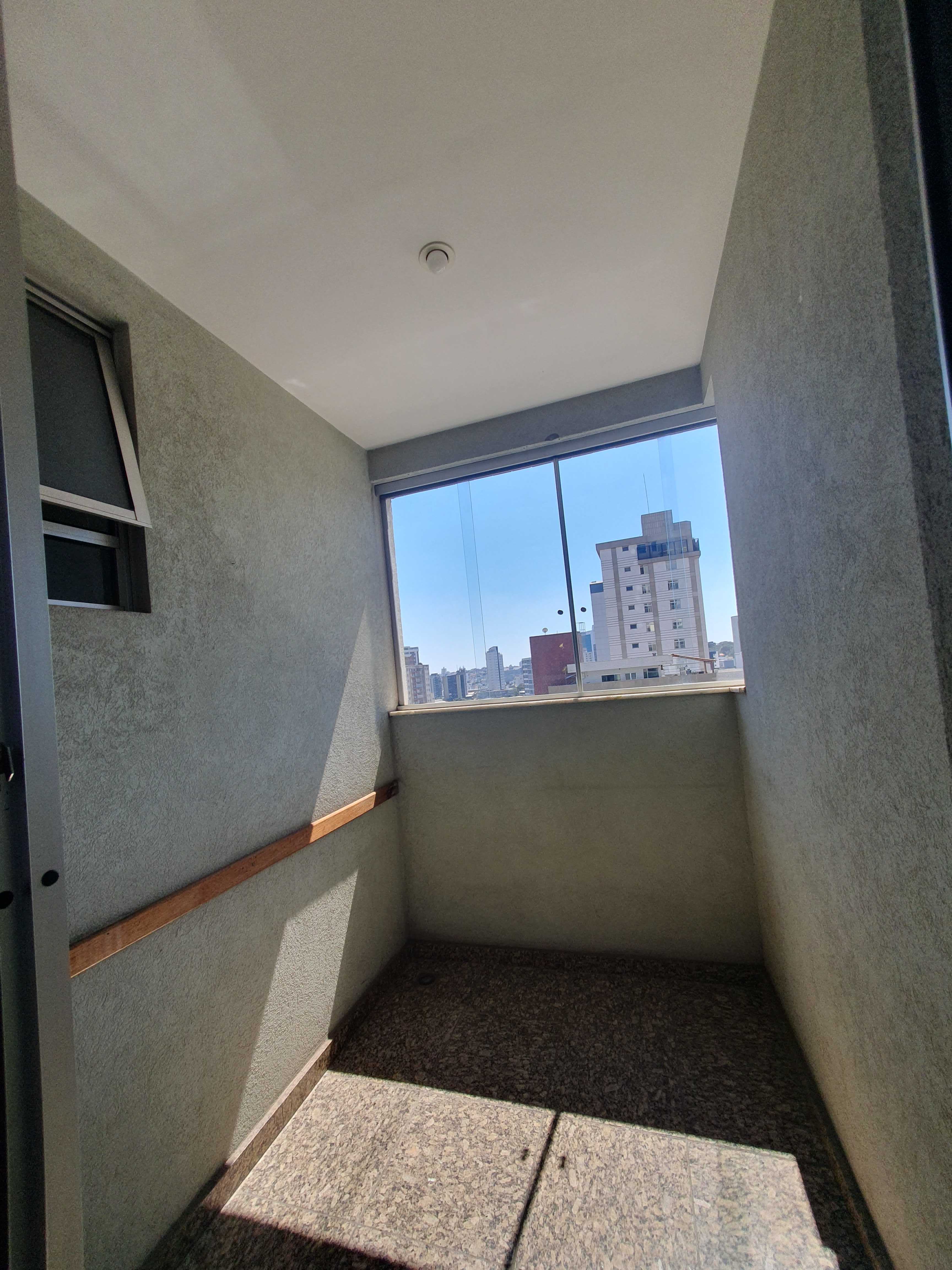 Apartamento à venda com 2 quartos, 68m² - Foto 5