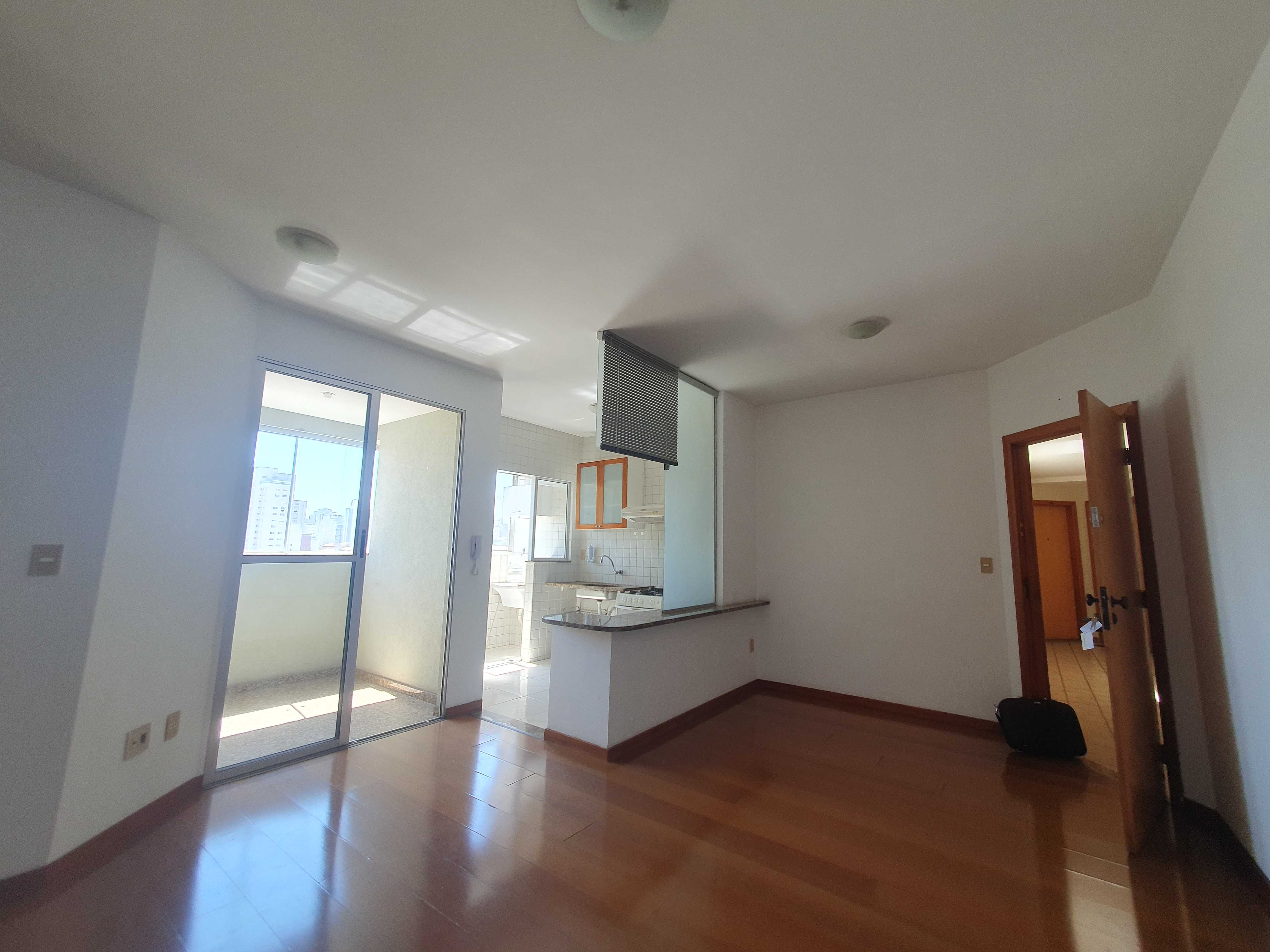 Apartamento à venda com 2 quartos, 68m² - Foto 3