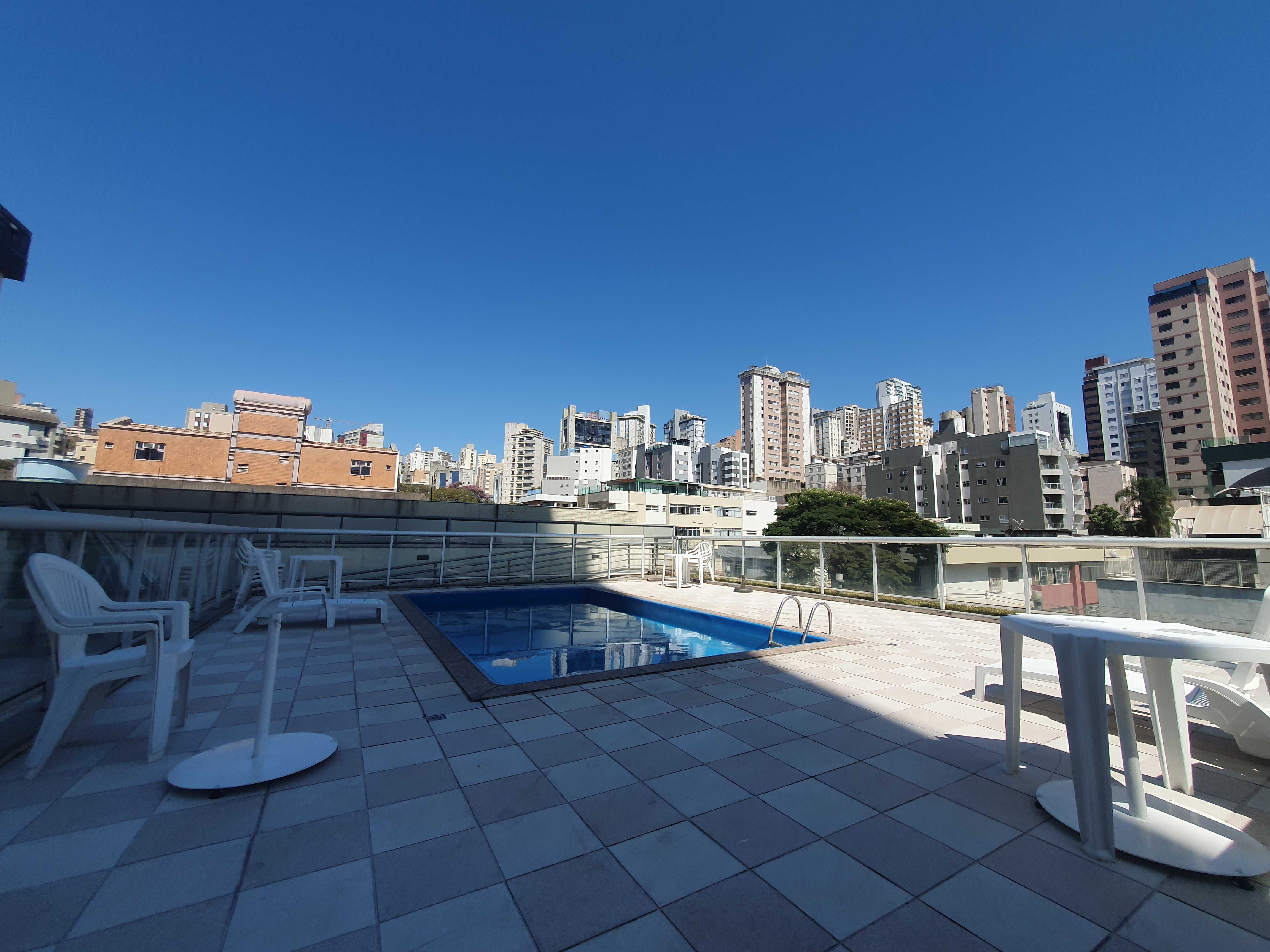 Apartamento à venda com 2 quartos, 68m² - Foto 1