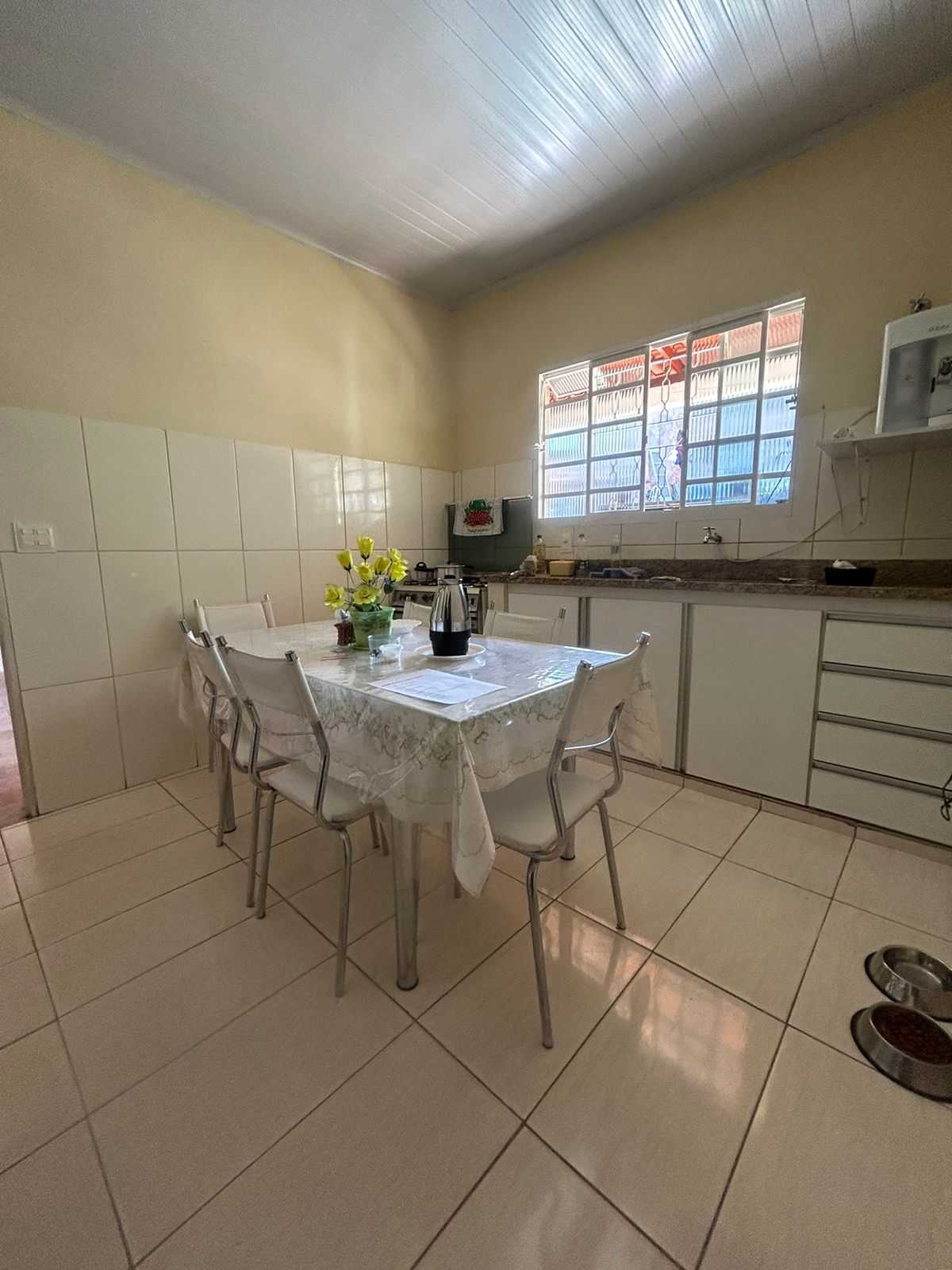 Casa à venda com 2 quartos, 80m² - Foto 4