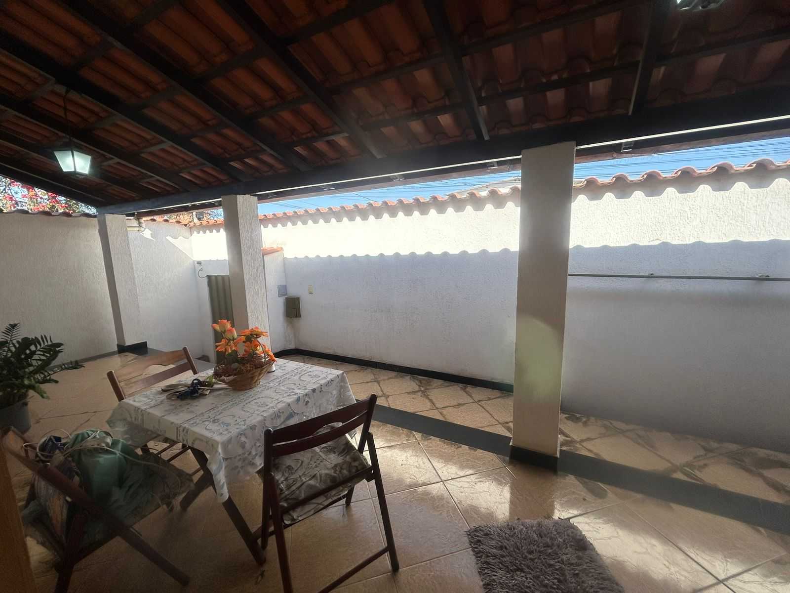 Casa à venda com 2 quartos, 80m² - Foto 11