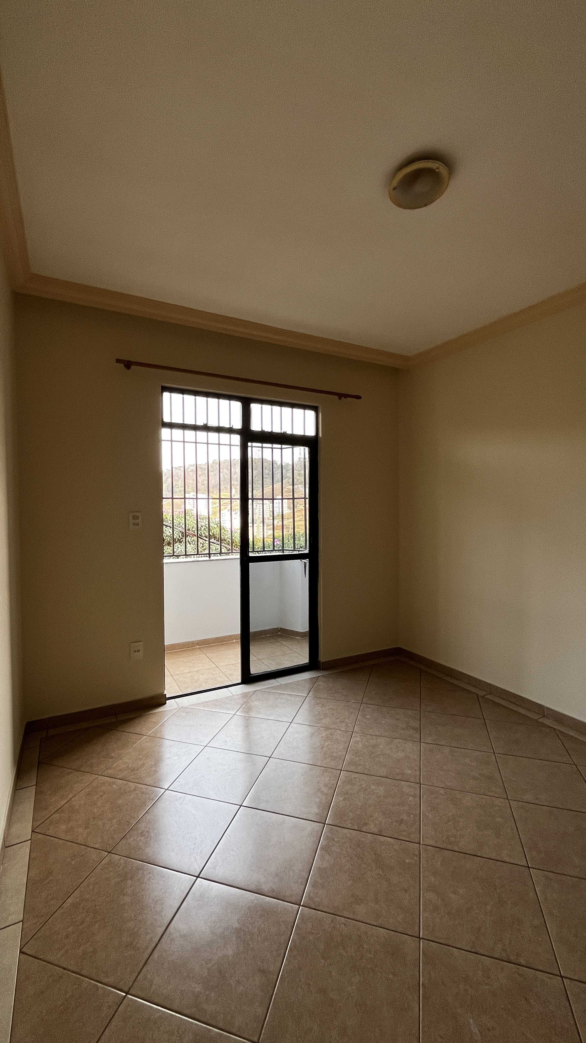 Apartamento à venda com 2 quartos, 64m² - Foto 2