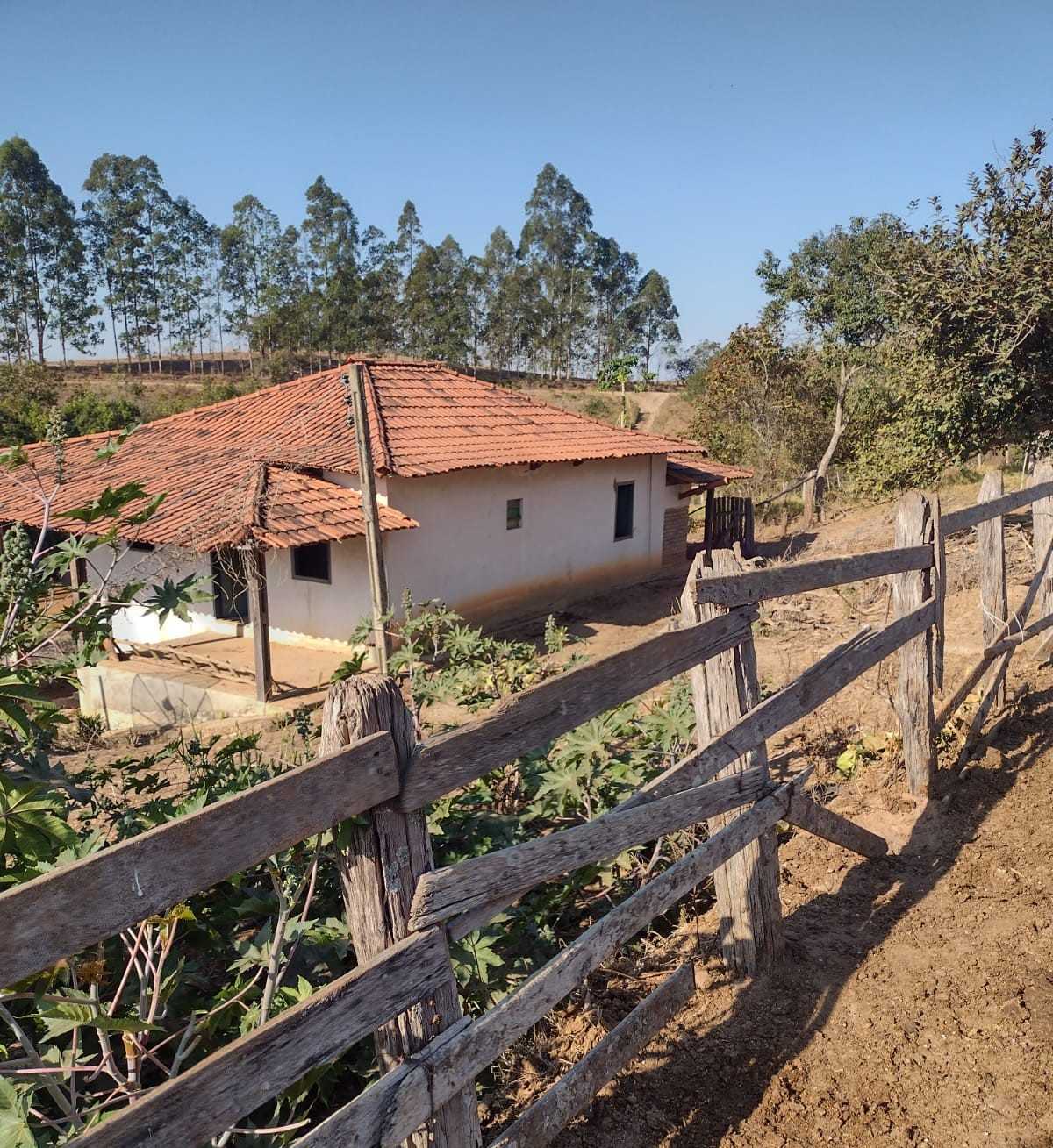 Chácara à venda com 1 quarto, 1000000m² - Foto 1