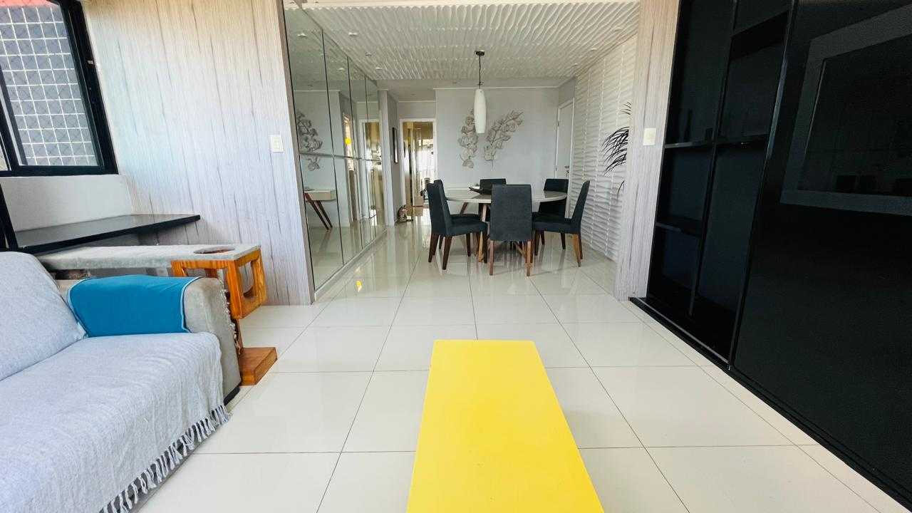 Apartamento à venda com 3 quartos, 110m² - Foto 2