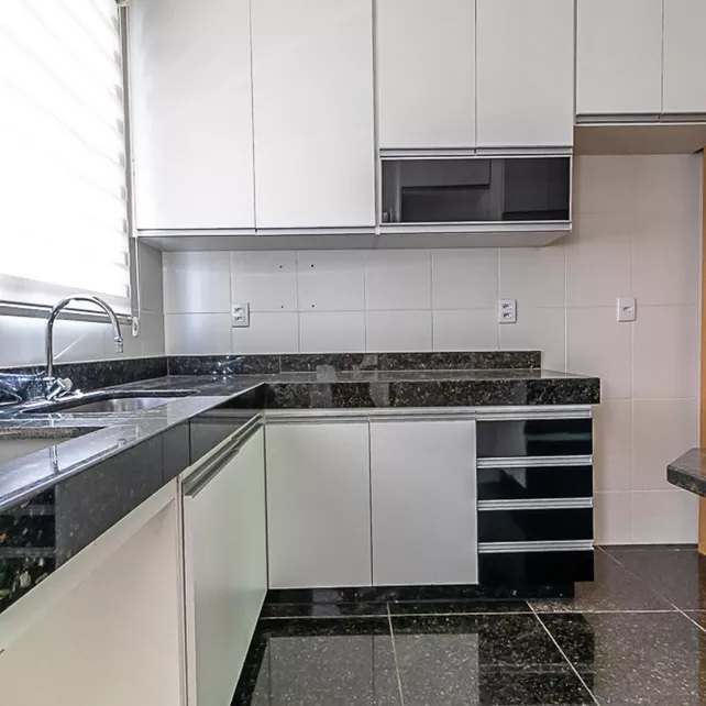 Apartamento à venda com 3 quartos, 107m² - Foto 8