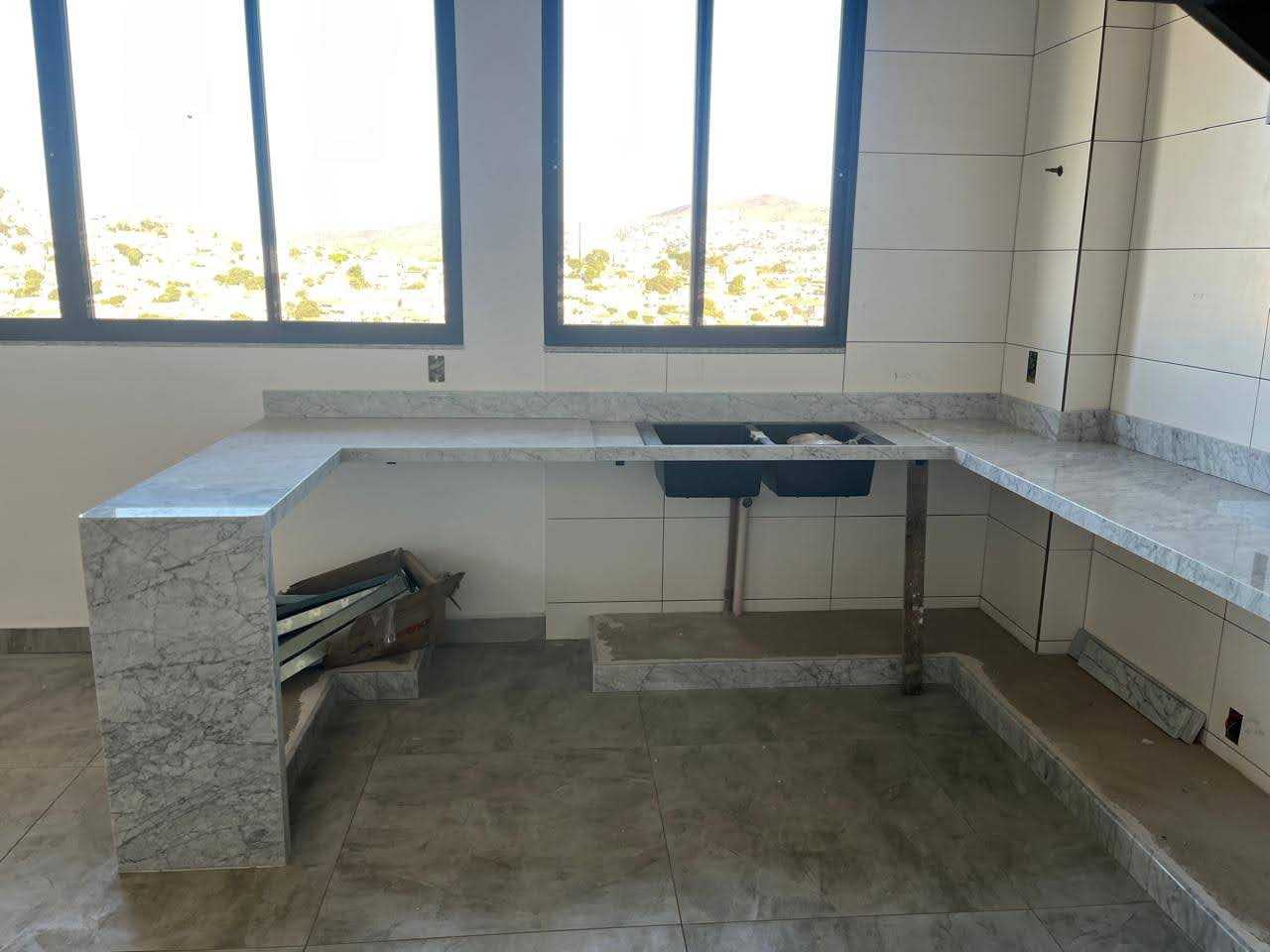 Cobertura à venda com 2 quartos, 118m² - Foto 3